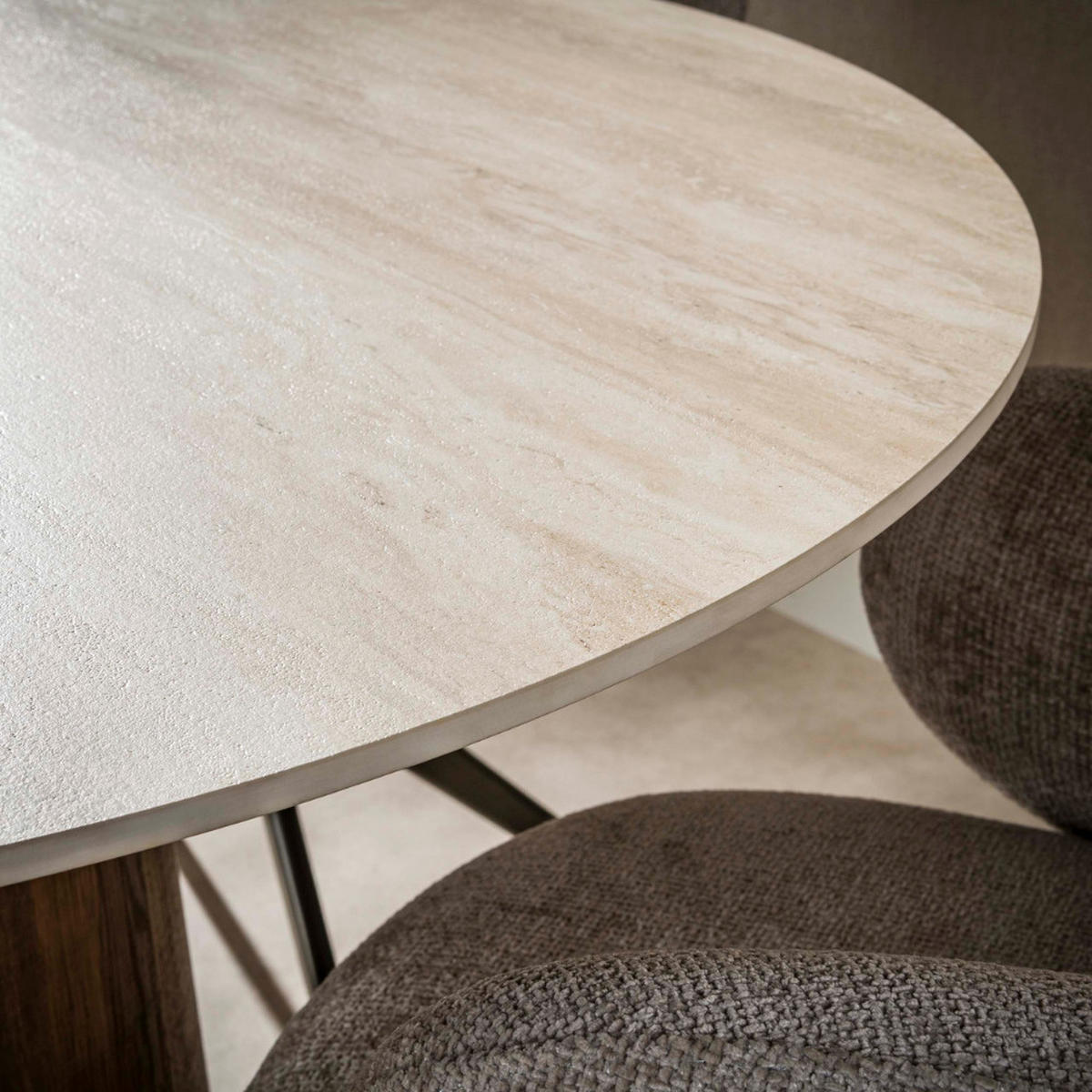 ESSTISCH MATEO ROTONDO Weiß Säulentisch mit Travertin-Keramik Ø 120 cm - Beige, Keramik (120/120/77cm) - alesvelt