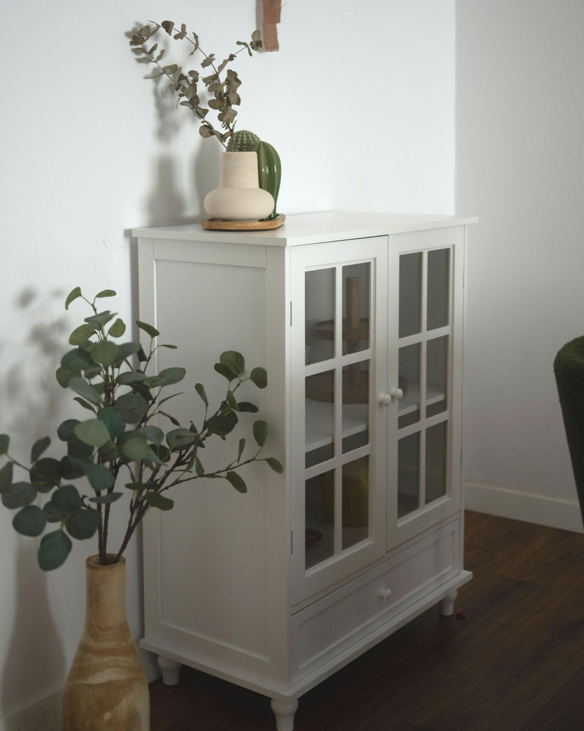 SIDEBOARD se skleněnými dveřmi 71 cm Bílý Carlet - bílá, kompozitní dřevo (71/93/38cm) - Beliani