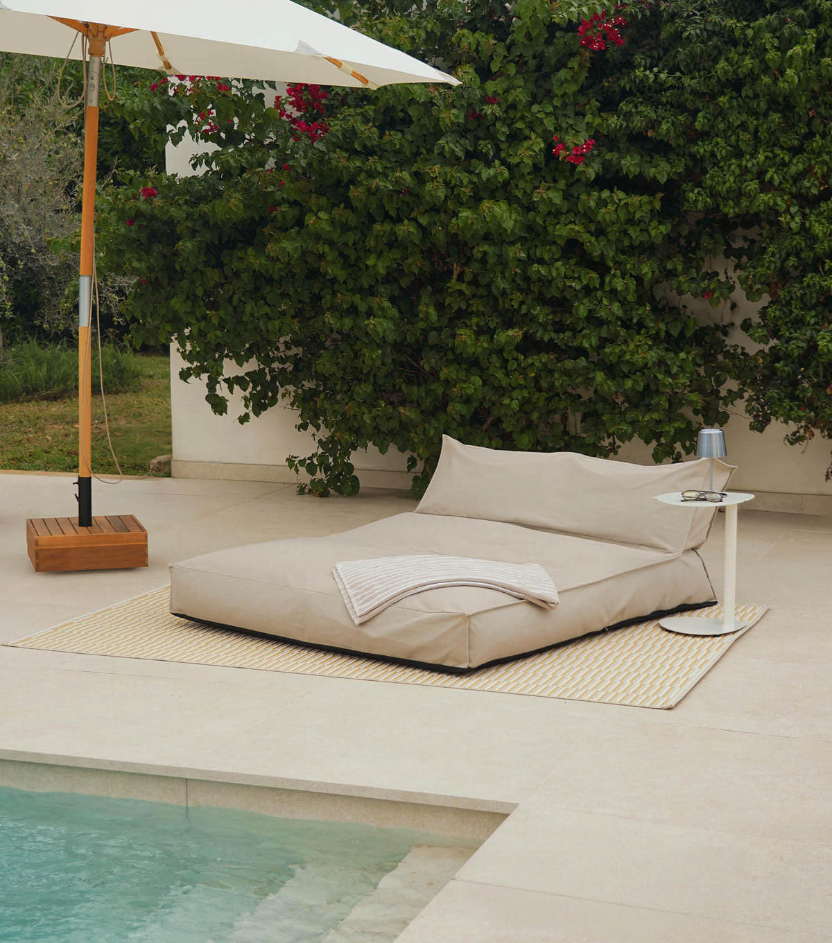 OOUTDOOR-LOUNGE Das Daybed - Beige, Textil (130/55/150cm) - Mokebo