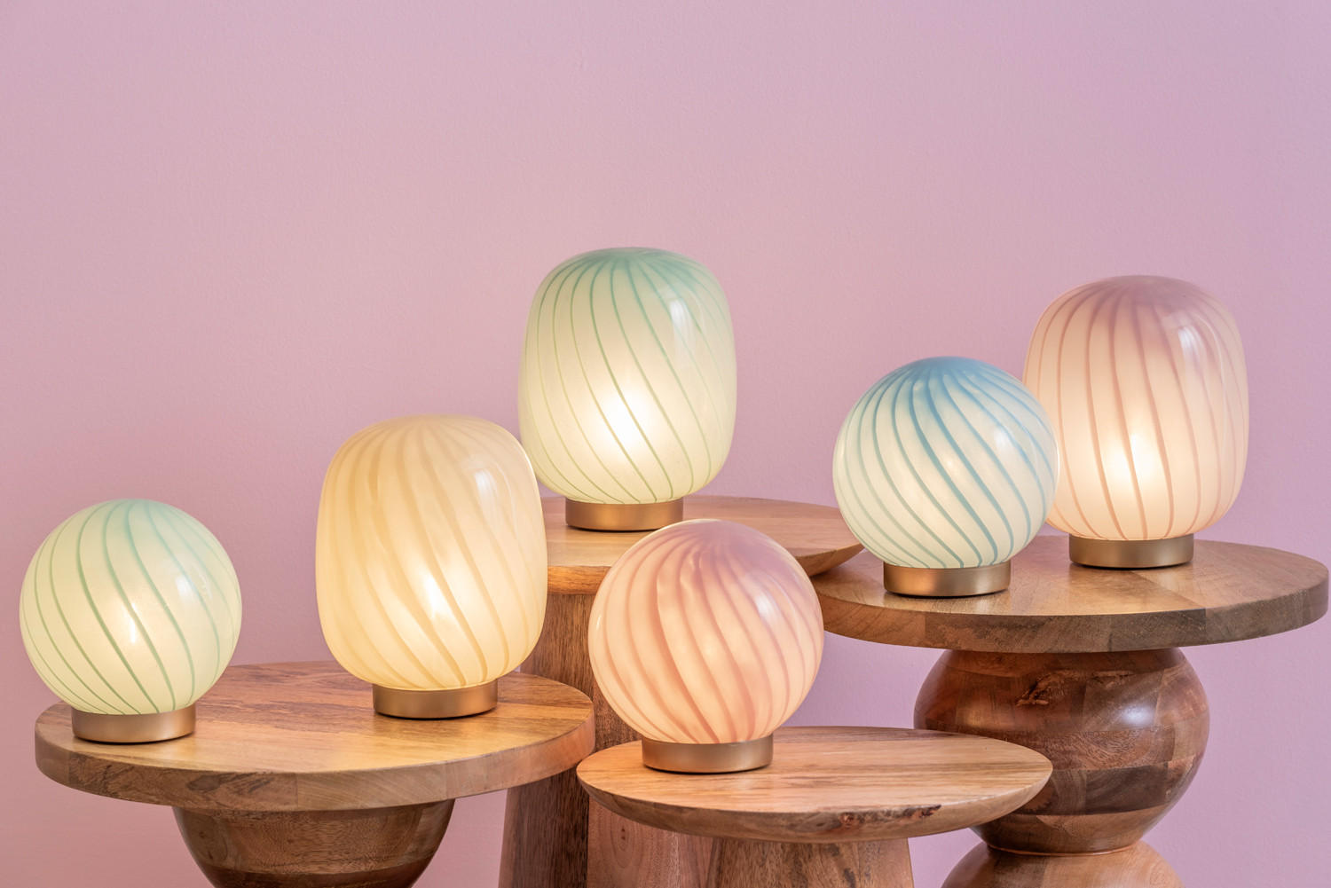 TISCHLAMPE Summer Globe 15.6/15.6/20 cm - Pink, Glas (15.6/15.6/20cm) - Leitmotiv
