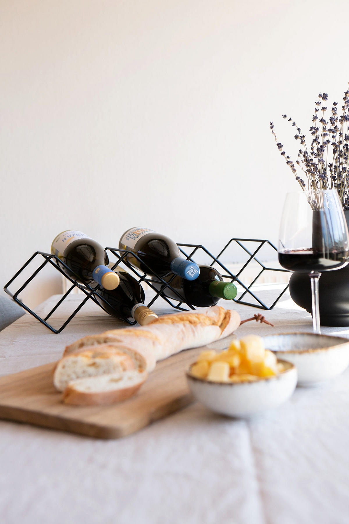 WEINREGAL Kaya aus Eisen in Schwarz 54/13 cm - Schwarz, Metall (14.5/13/54cm) - LaLe Living