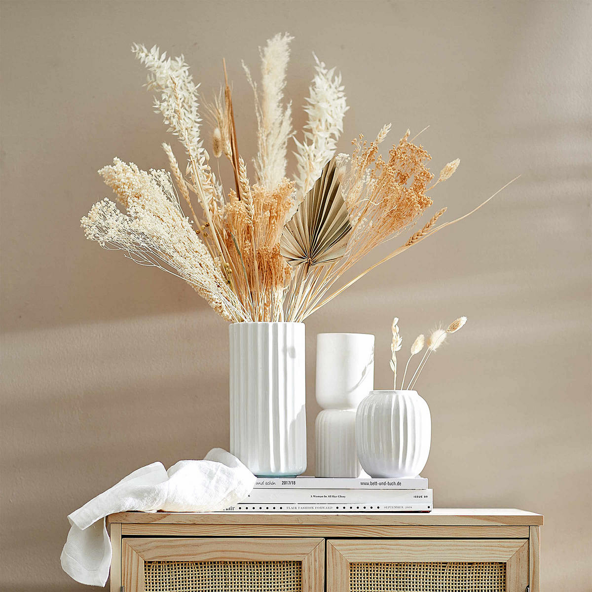 VASE Liv - Weiß, Stein (32cm) - Butlers