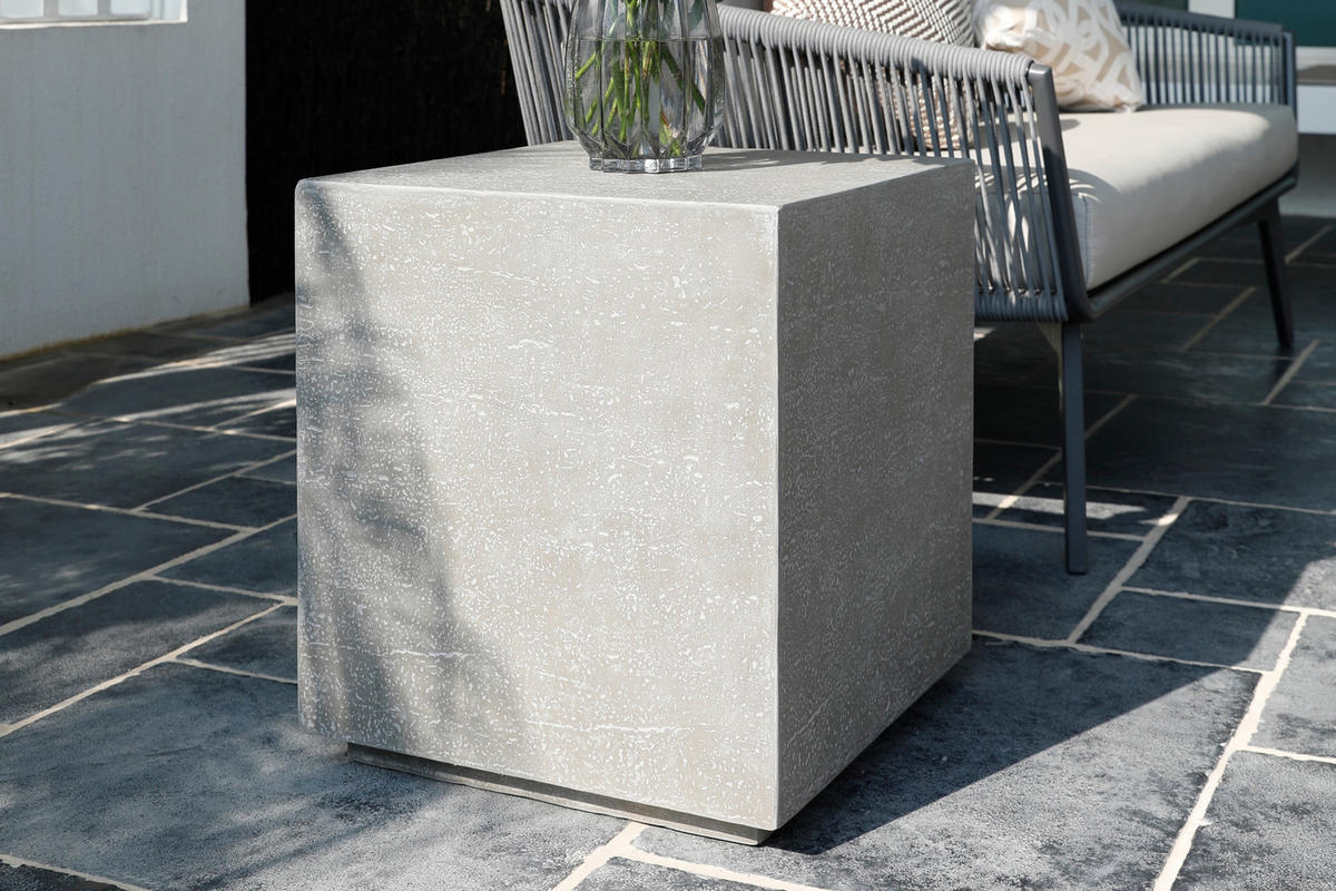 BEISTELLTISCH TEVERE aus GF-Beton, Wetterbeständig, 45x45x51 cm - Grau, Naturmaterialien (45/45/51cm) - Elementi