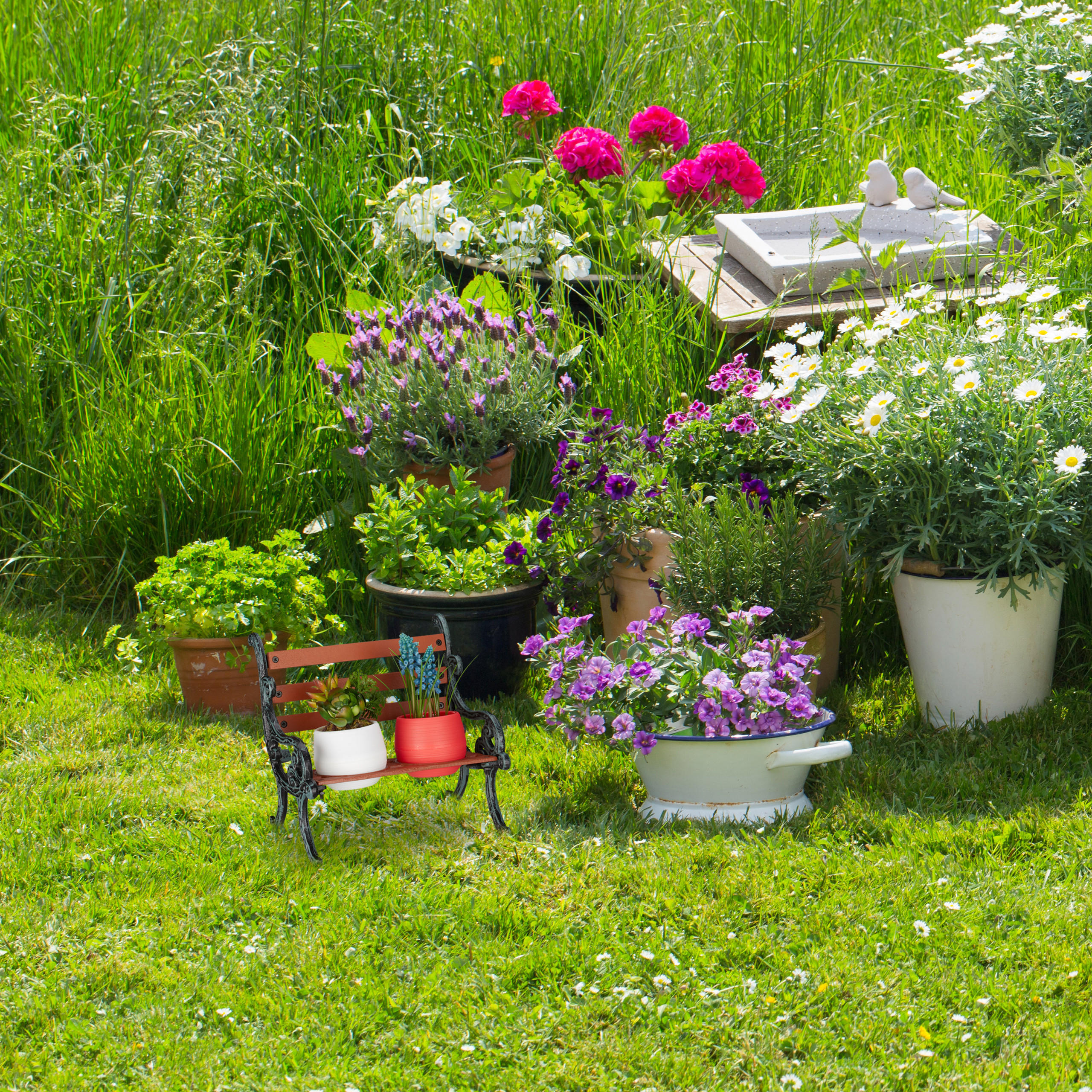 MINI-BLUMENBANK - Braun, Holz/Metall (24.5/20.5/17.5cm) - Relaxdays