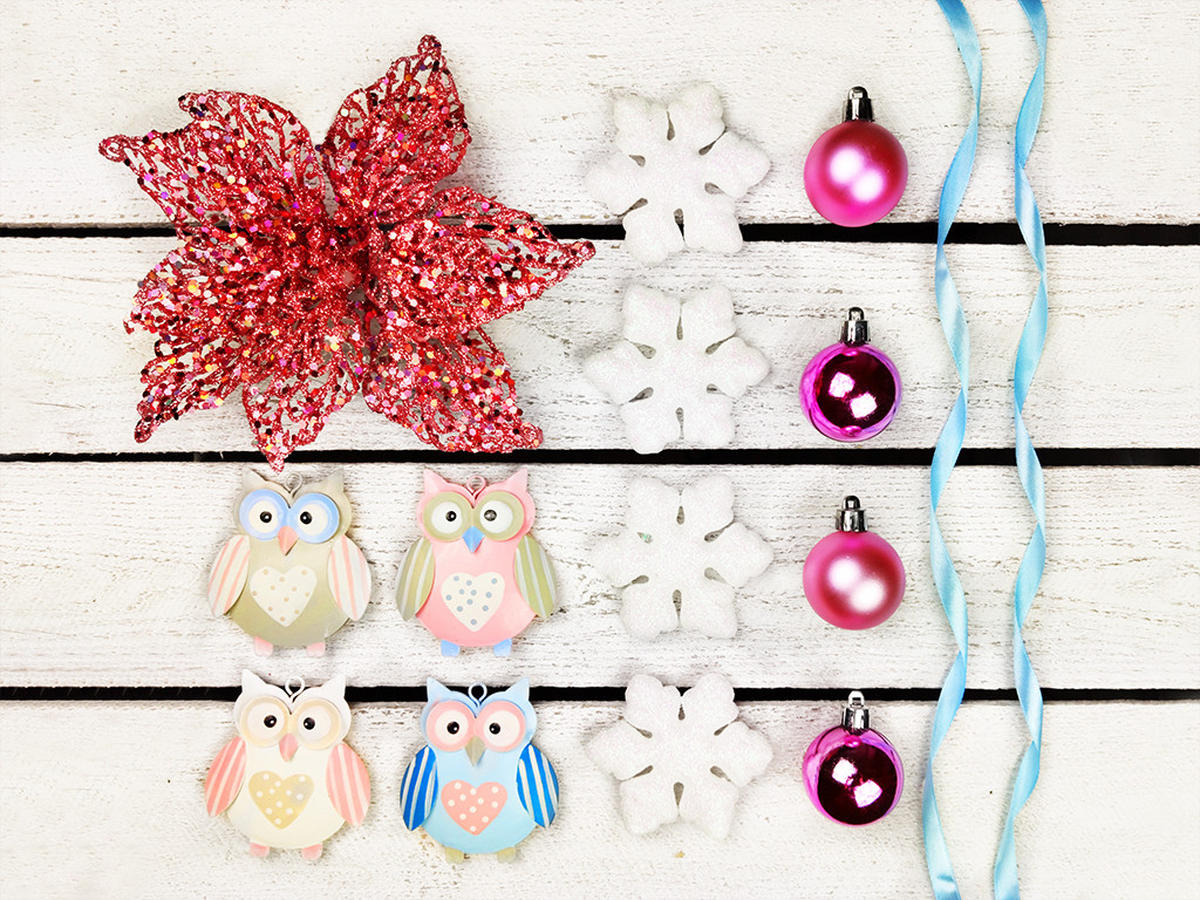WEIHNACHTSBAUM künstlicher 60 cm mit LED-Beleuchtung, EULCHEN, mit 38 Weihnachtsbaumschmuck, Pflanztopf mit Jutesack - Blau/Pink, Kunststoff/Stein (40/60cm) - LAALU