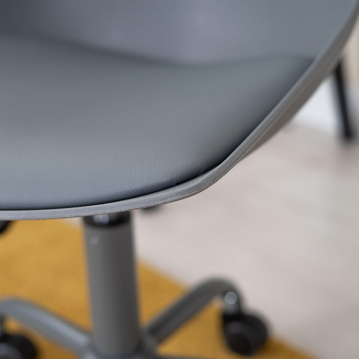 DREHSTUHL Lederlook grau - Grau, Kunststoff/Metall (38/85/39cm) - Urban Meuble