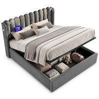 ČALOUNĚNÁ POSTEL 140/200 cm v šedé barvě se sametem, úložným prostorem, čtecím světlem a USB - šedá, kov/kompozitní dřevo (140/200cm) - CHICFURN
