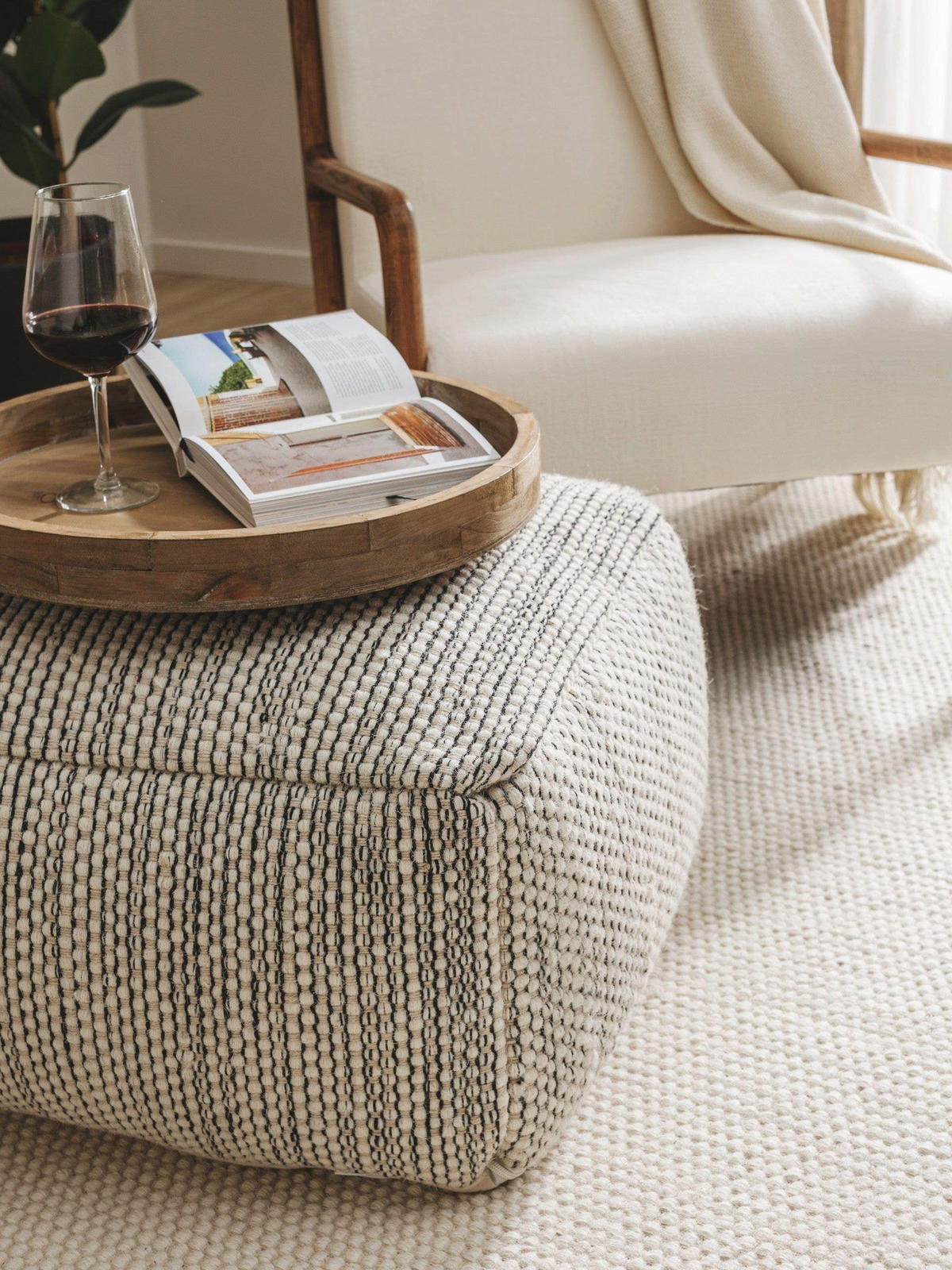 WOLL-POUF handgefertigt Rocco Beige/Schwarz 55x55x30 cm - Beige, Textil (55/30/55cm) - benuta Pure