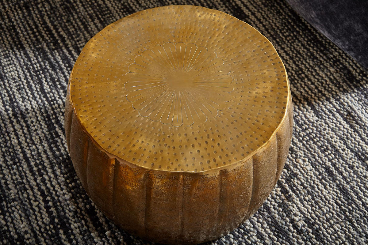COUCHTISCH LIMENTRA im orientalischen Stil aus strukturiertem Aluminium, Gold 60x60x36 cm - Goldfarben, Metall (60/60/36cm) - KADIMA DESIGN