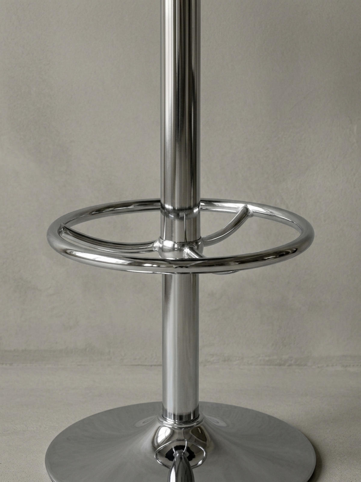 BARTISCH – Retro-Stil, höhenverstellbar, Aluminiumoptik, Kunstleder - Silberfarben/Schwarz, Textil/Metall (60/60/68cm) - KADIMA DESIGN