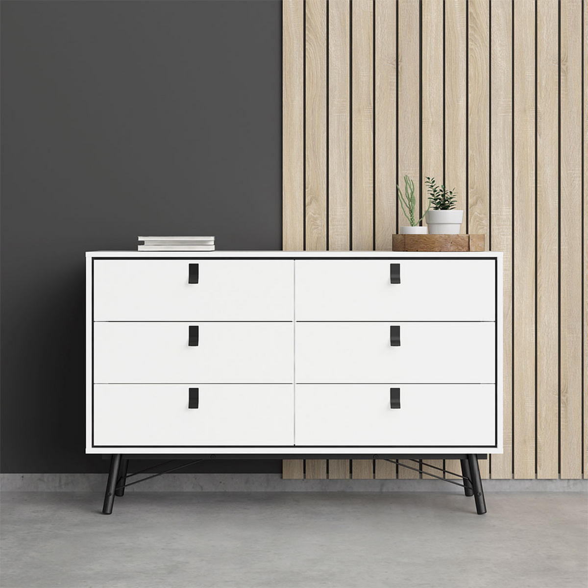 KOMMODE Rye Weiß 150/40/95 cm - Weiß, Holzwerkstoff/Metall (150/95/40cm) - ebuy24