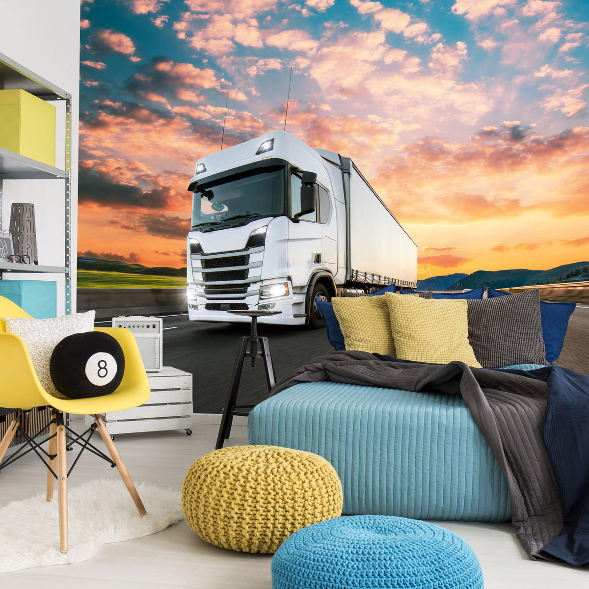 FOTOTAPETE Ein Lastwagen Autobahn Sonnenuntergang Berge 200x140 - Rosa/Orange, Papier (200/140cm) - Muralo