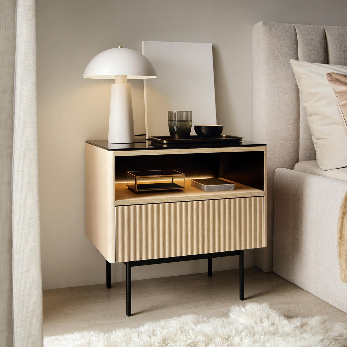 SIDEBOARD DIJON S57 57 cm (Vicenza Eiche, Antisol-Glasplatte, LED) - Eichefarben/Schwarz, Glas/Holz (57/57/39cm) - Ravio