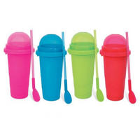 SLUSHY Eisbecher 4er Set Bunt, 240 ml, Deckel, Löffel-Strohhalm, Trinkbecher, Dessertbecher, Kinderbecher, Sommerparty, Slush Eis, Kunststoffbecher - Multicolor, Kunststoff (0.96L) - JUNG