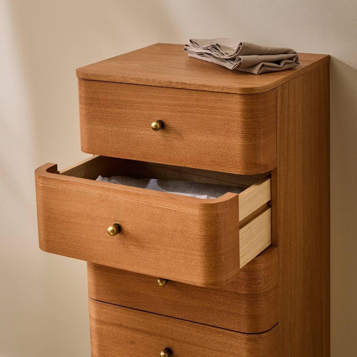 HOCHKOMMODE mit 5 Schubladen und abgerundeten Frontkanten 42/35/100 cm - Eschefarben, Holzwerkstoff (35/100/48cm) - Calicosy