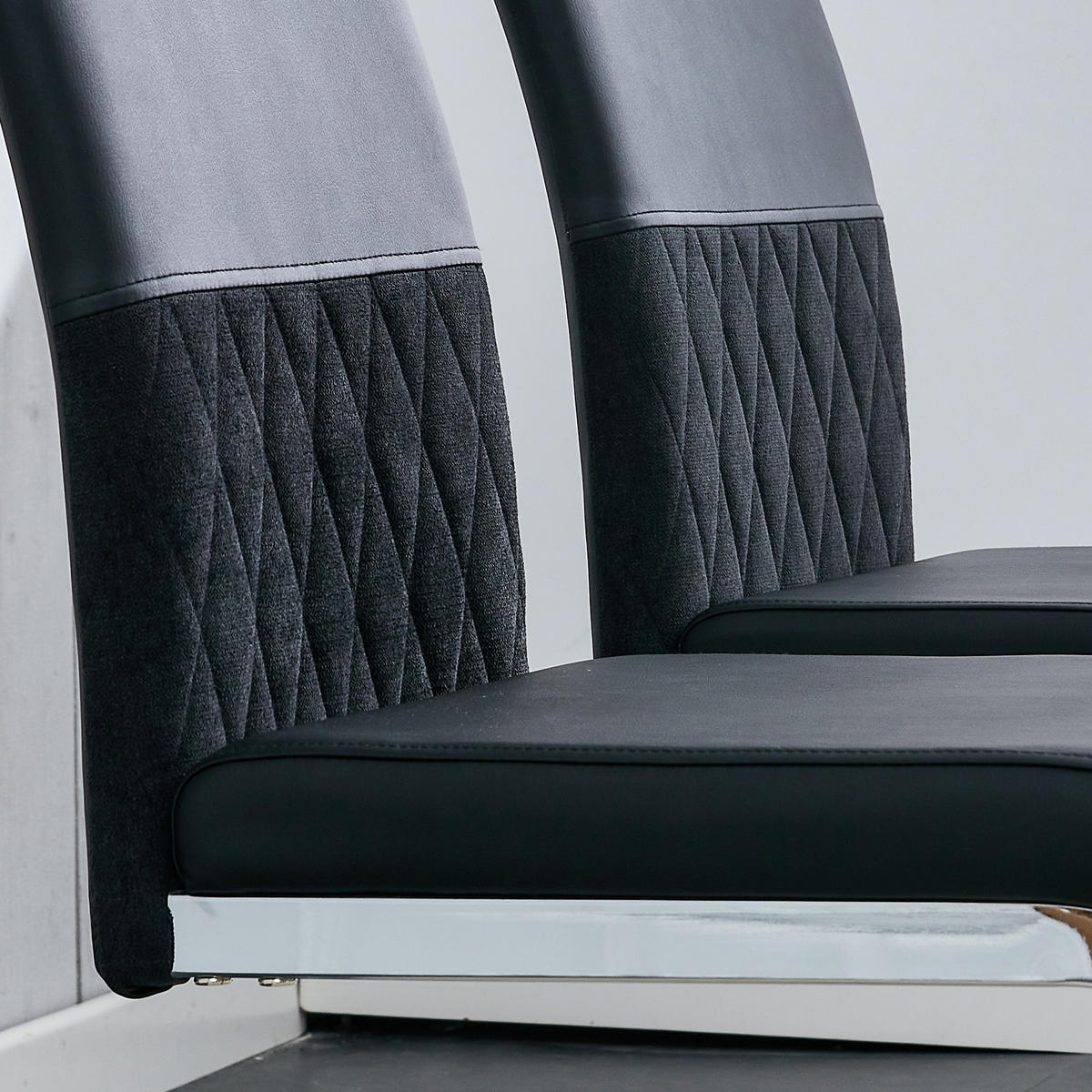 STUHL 4er Set mit ergonomischer Rückenlehne, Kunstleder & Leinen Bezug, 7 cm dicker Sitzpolsterung und Fußpolstern im modernen Design, schwarz - Schwarz, Metall (48/95/42cm) - Luhomfu