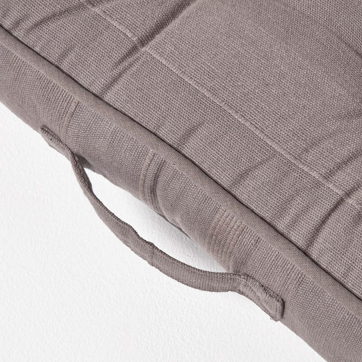 SITZKISSEN Rajput grau 40/40/8 cm - Grau, Textil (40/40/8cm) - Homescapes