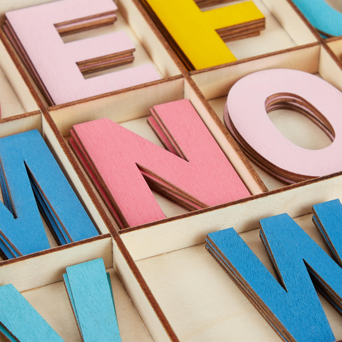 104-TLG.HOLZBUCHSTABEN-SET - Multicolor, Holz (41/17.5cm) - Relaxdays