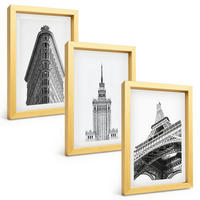 BILDER SET 3er Set - 20x30 cm Goldrahmen - Architektonische Schwarz-Weiß-Gebäude - Goldfarben, Kunststoff (20/30cm) - TULUP