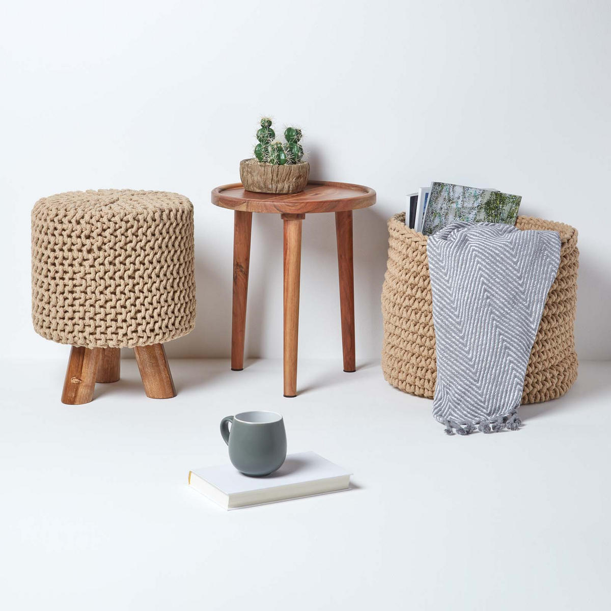 STRICK-HOCKER beige, Dreibein 32/32/42 cm - Beige, Textil (32/42/32cm) - Homescapes