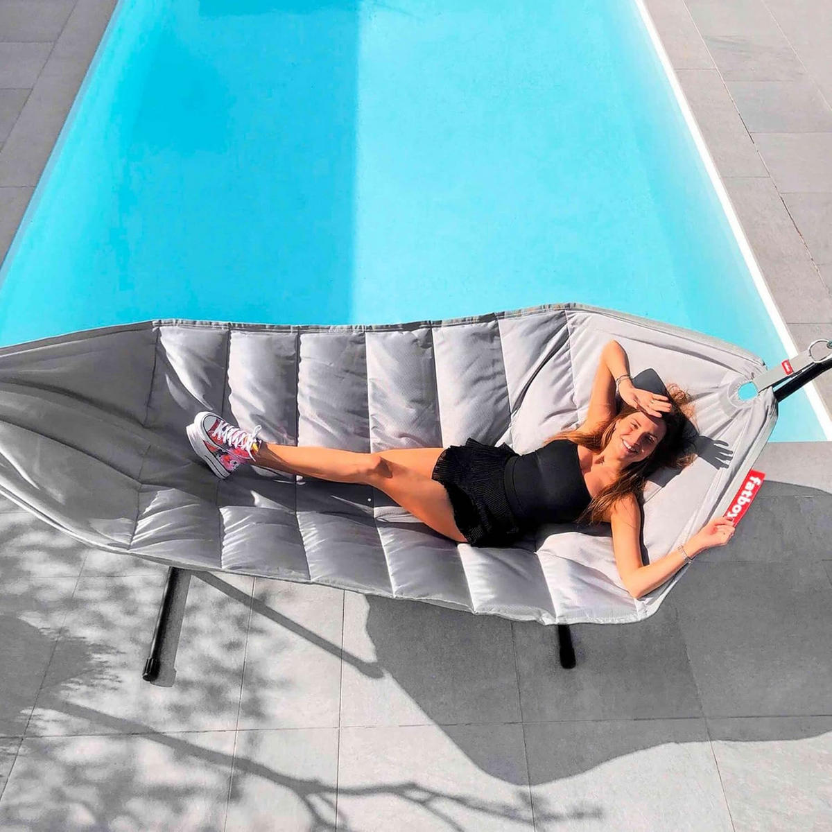 HÄNGEMATTE – Fatboy Headdemock Deluxe – Grau, für Zwei, inkl. Metallgestell, Kissen & Tragetasche, Outdoor, UV-beständig, Wasserabweisend - Hellgrau, Textil (330/110/127cm) - FATBOY