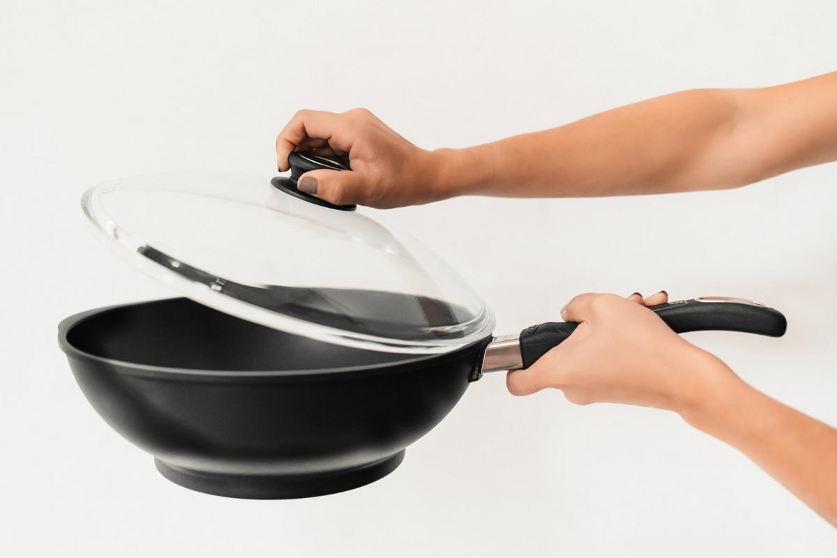 WOK ⌀30cm - Schwarz, Kunststoff/Metall (30cm) - Gastrolux
