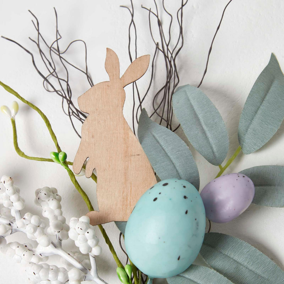 OSTERDEKO Zweig mit Eiern & Hase, 24 cm - Multicolor, Kunststoff (14/24/24cm) - Homescapes