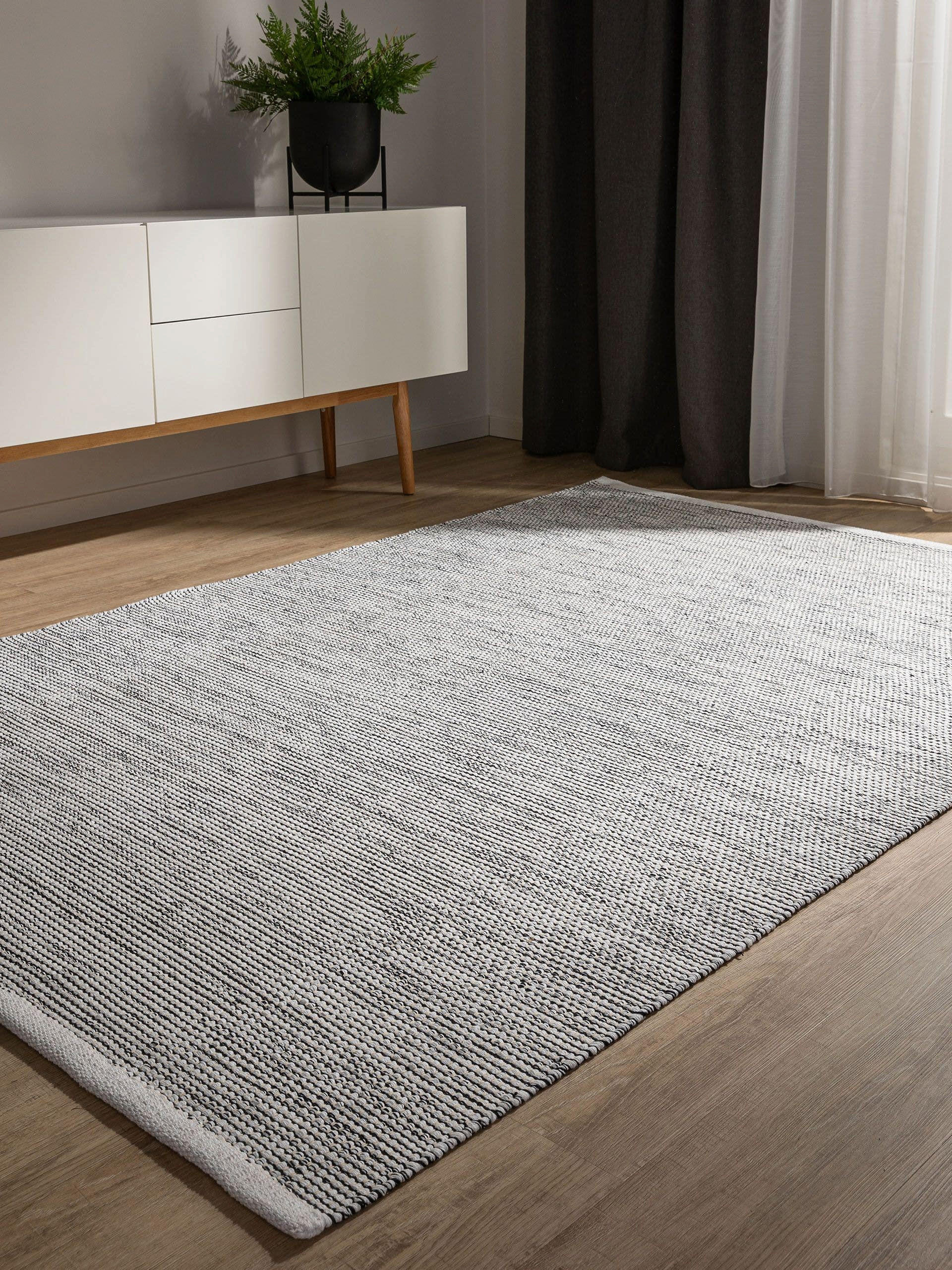 BAUMWOLLTEPPICH Ron handgewebt 140x200 cm - Schwarz, Naturmaterialien/Textil (140/200cm) - benuta