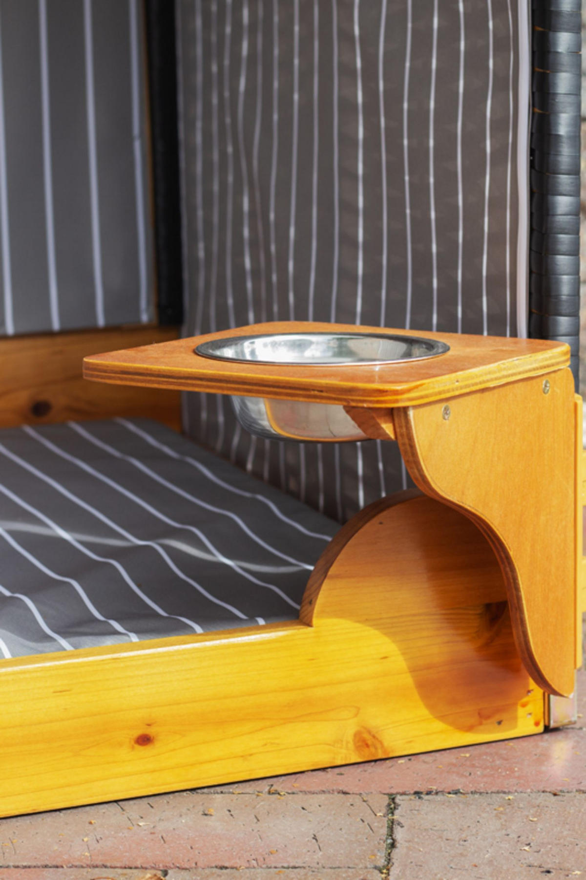 HUNDESTRANDKORB - gestreift/anthrazit - PE schwarz - inkl. Schutzhülle - Schwarz, Holz/Textil (80/95/65cm) - bene living