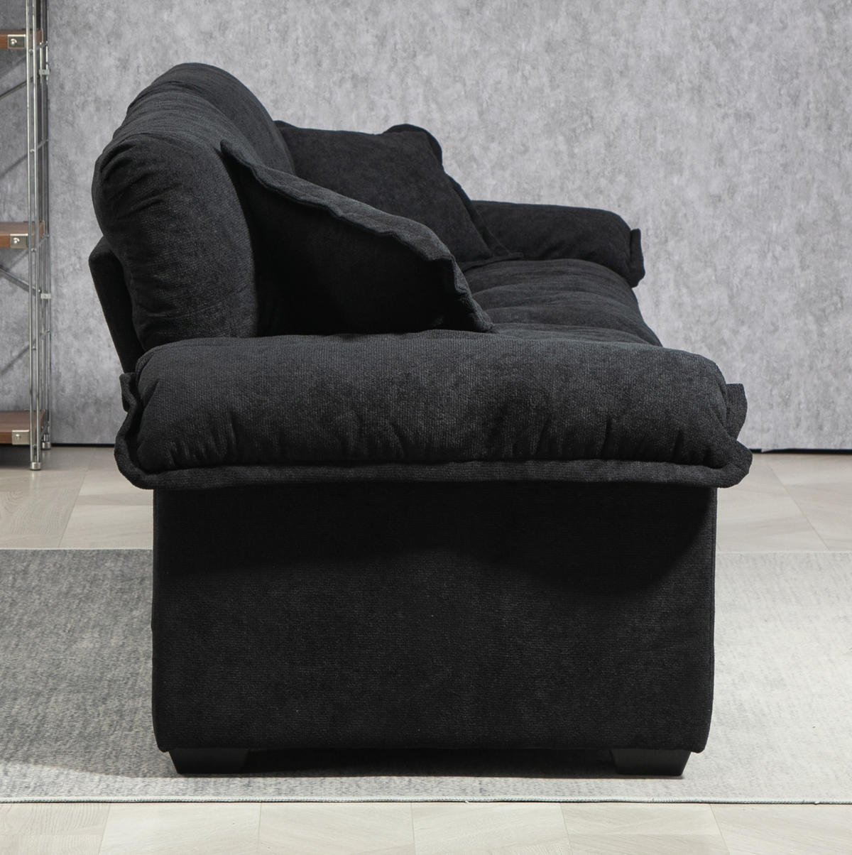 POHOVKA 214/89/93 cm černá z chenille s hlubokým sedem a dvouvrstvými polštáři - černá, textil (90.1/87.6/213.4cm) - OKWISH