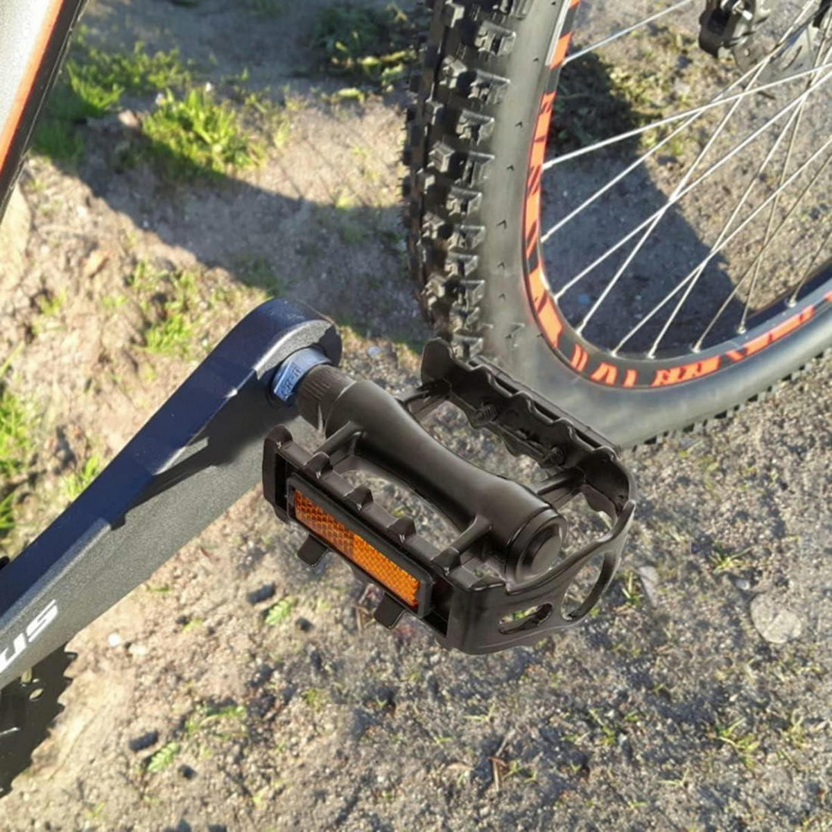 FAHRRAD Pedale 1 Paar Schwarz 9/16 Zoll mit Reflektoren Aluminium - Schwarz, Metall (7/1.5/11cm)