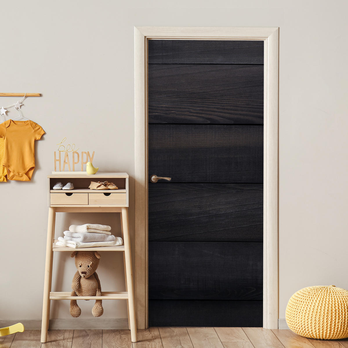 NALEPKA ZA VRATA Videz lesa 75x205 cm - črna, umetna masa (75/0.1cm) - MuchoWow