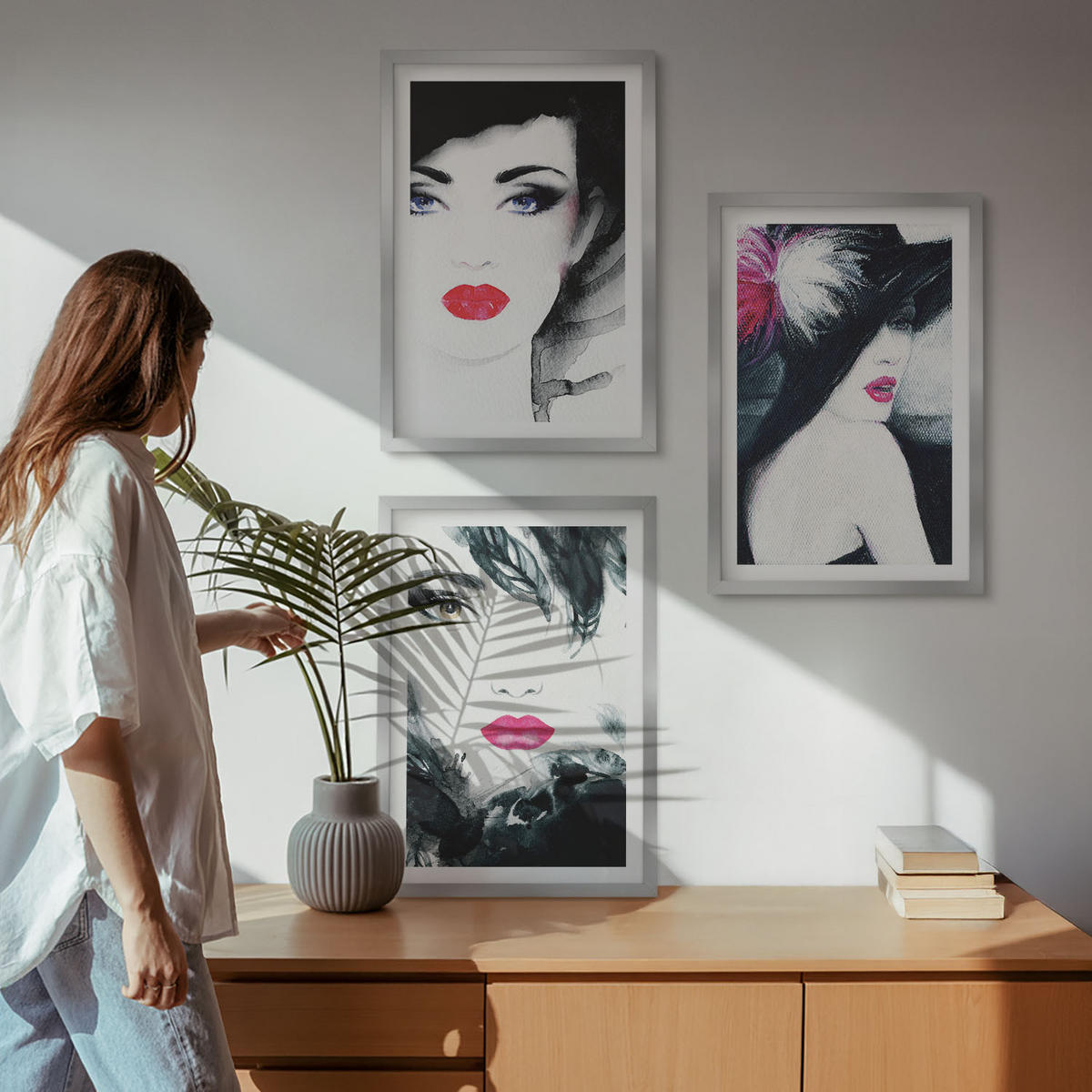 WANDBILDER 3er Set - 40x60 cm Silberner Rahmen - Porträts von Frauen mit Lippen - Silberfarben, Kunststoff (40/60cm) - ArtPrintCave