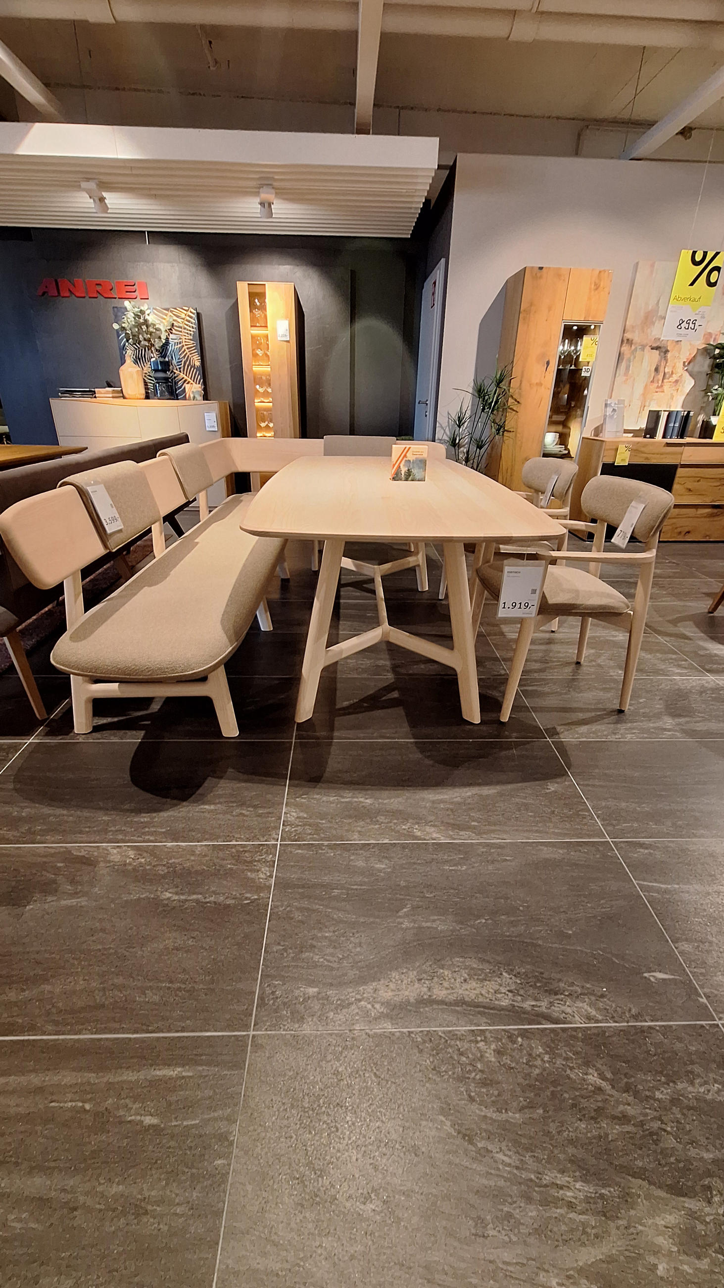 ESSGRUPPE JUNA - Anrei