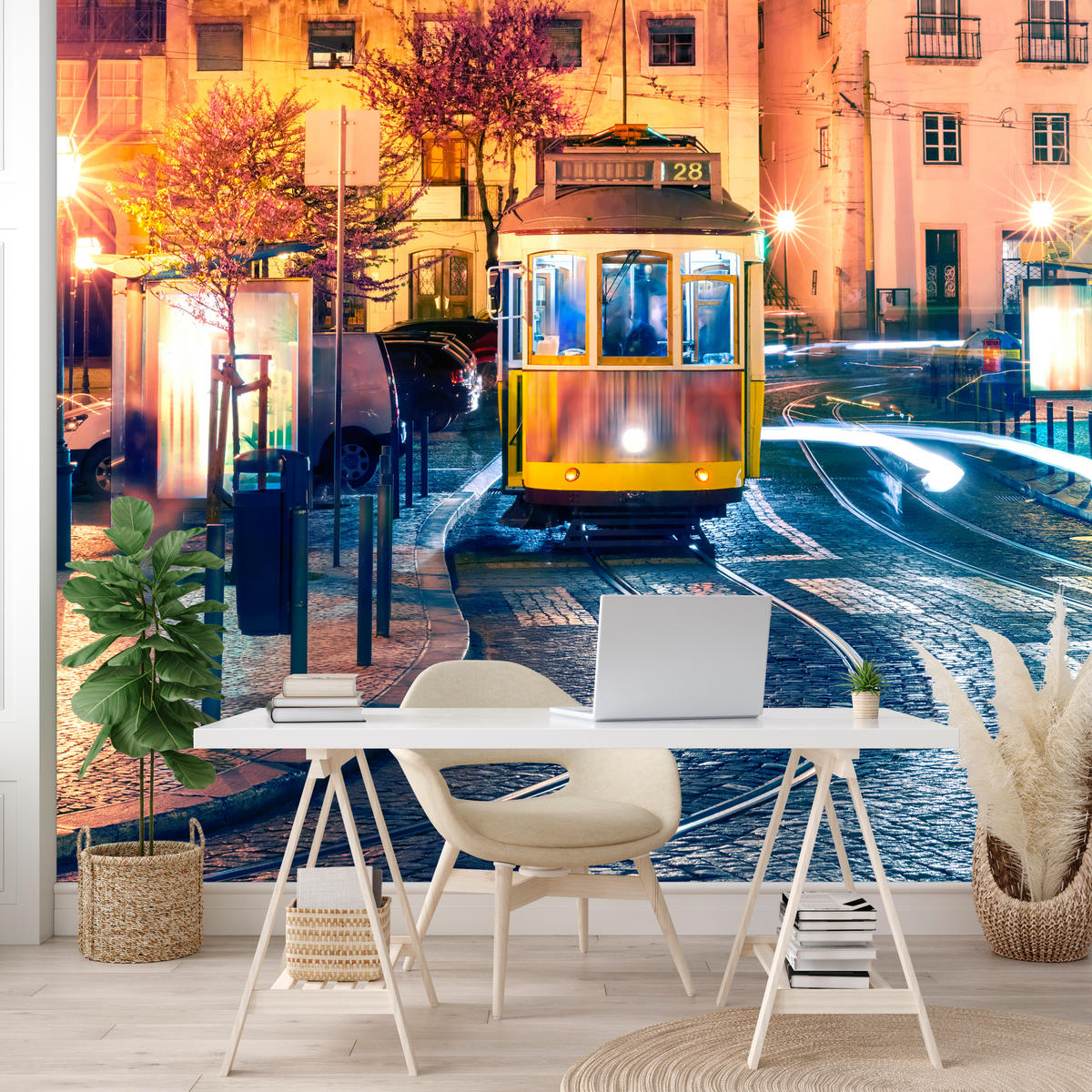 FOTOTAPETE für Wohnzimmer Lissabon Straßenbahn Nacht Altstadt 200x140 - Gelb/Beige, Papier (200/140cm) - Muralo
