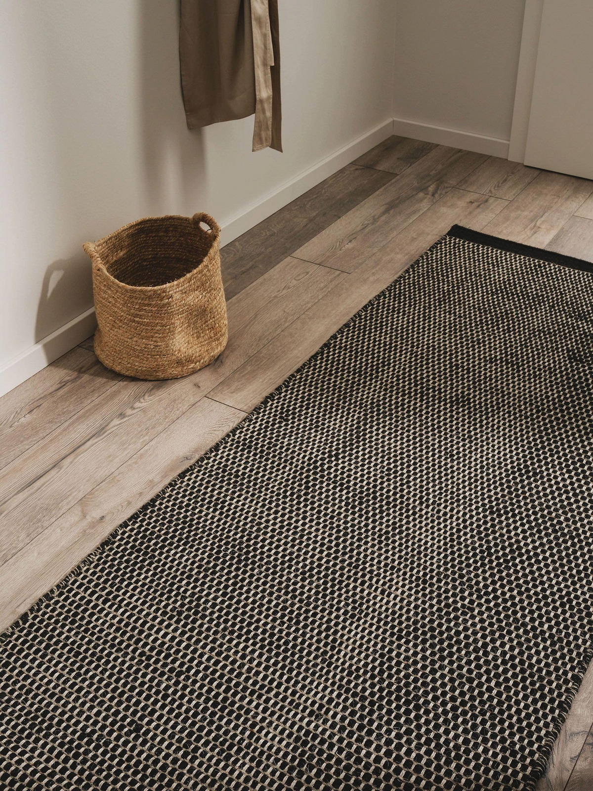WOLLTEPPICH-LÄUFER Rocco Schwarz/Weiß 80x250 cm - Schwarz, Textil (80/250cm) - benuta Pure