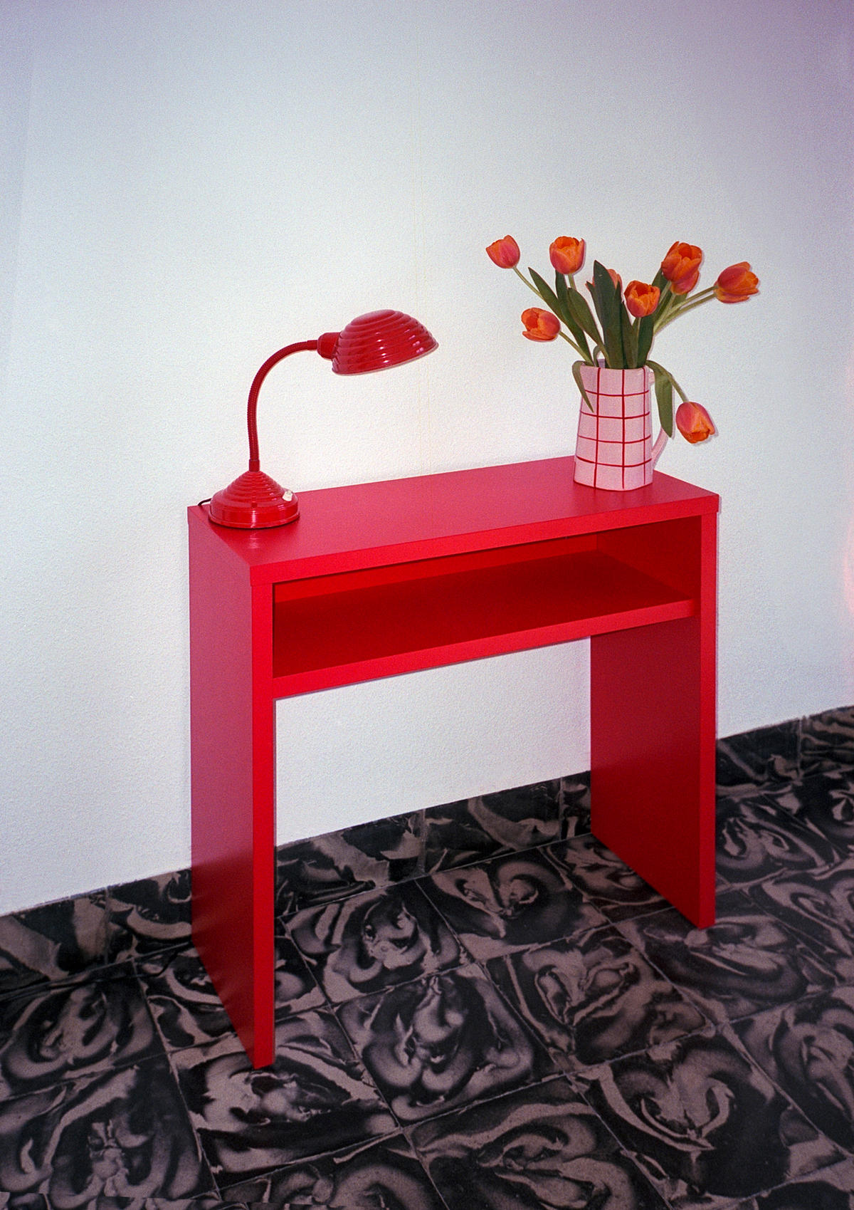 KONSOLE Widerstandsfähig, MDF 3 cm, feuerrot, 80/30 cm GERALDINE - Rot, Holzwerkstoff (30/80/75cm) - RNT By Really Nice Things
