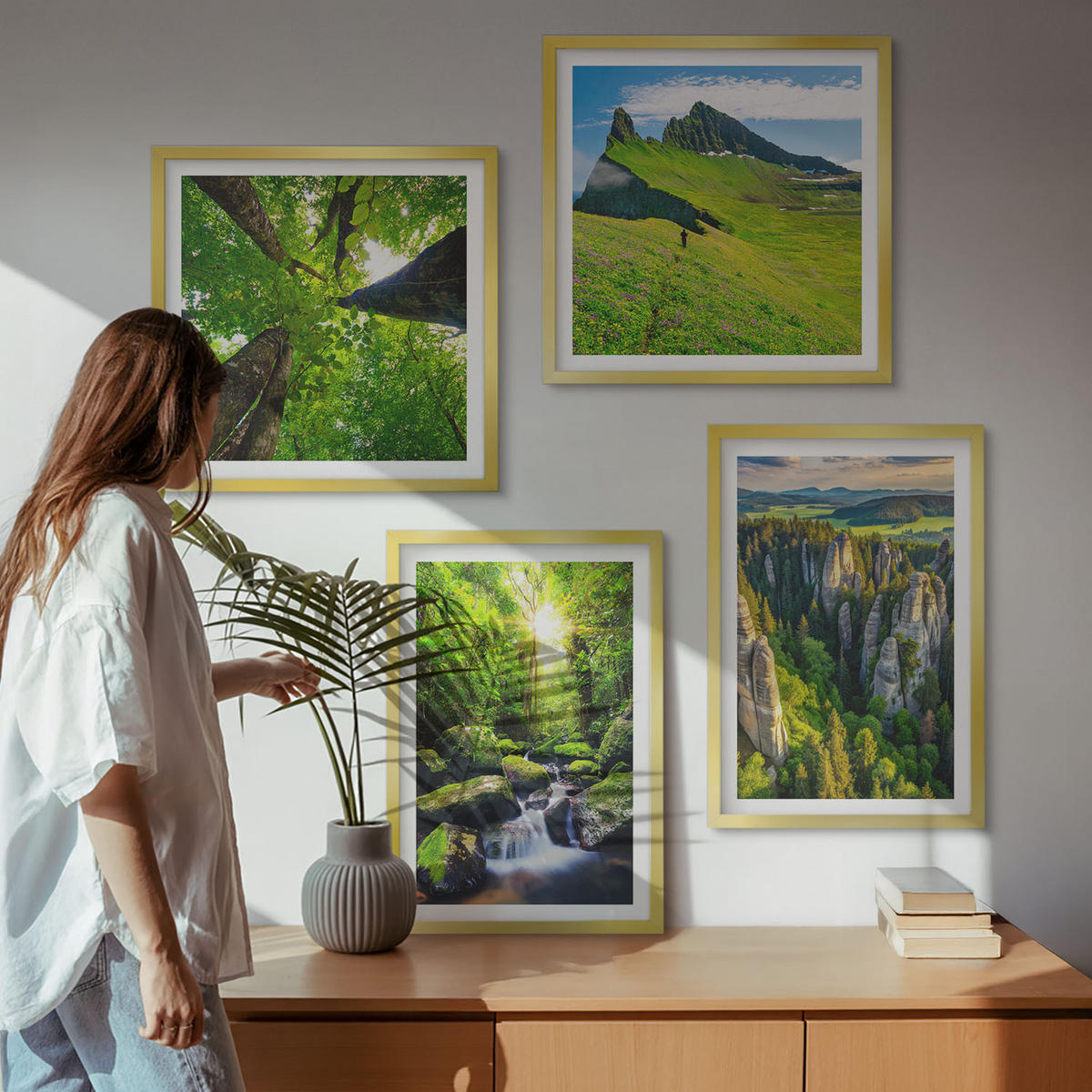 BILDER SET 4er Set - 50x50 cm & 40x60 cm Goldrahmen - Grüne Berge Wasserfallwald - Goldfarben, Kunststoff (50/50cm) - TULUP