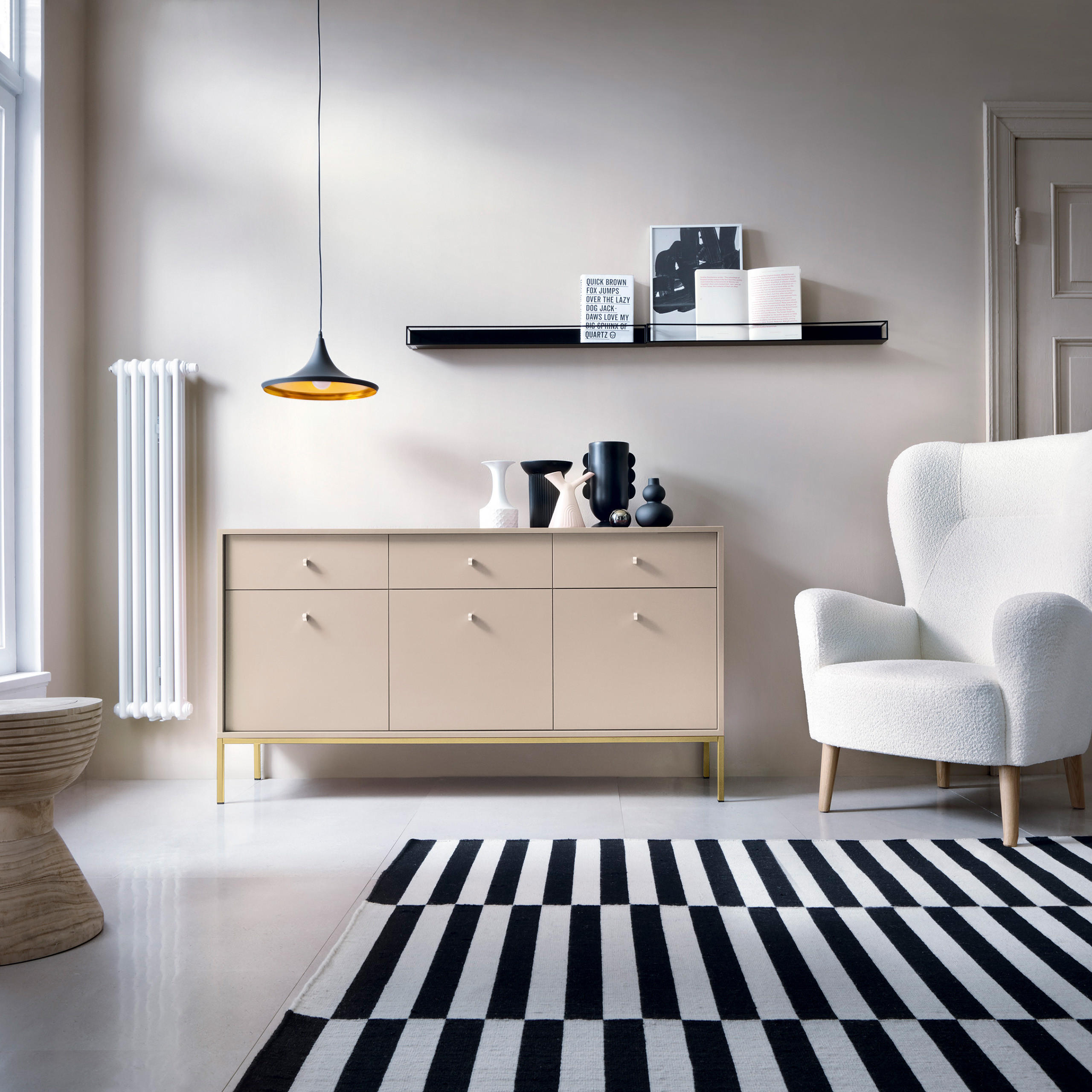 SIDEBOARD MONDO 154/83/39 cm mit 3 Schubladen 3 Türen Beige - Beige/Goldfarben, Holzwerkstoff (154/83/39cm) - MASSENO