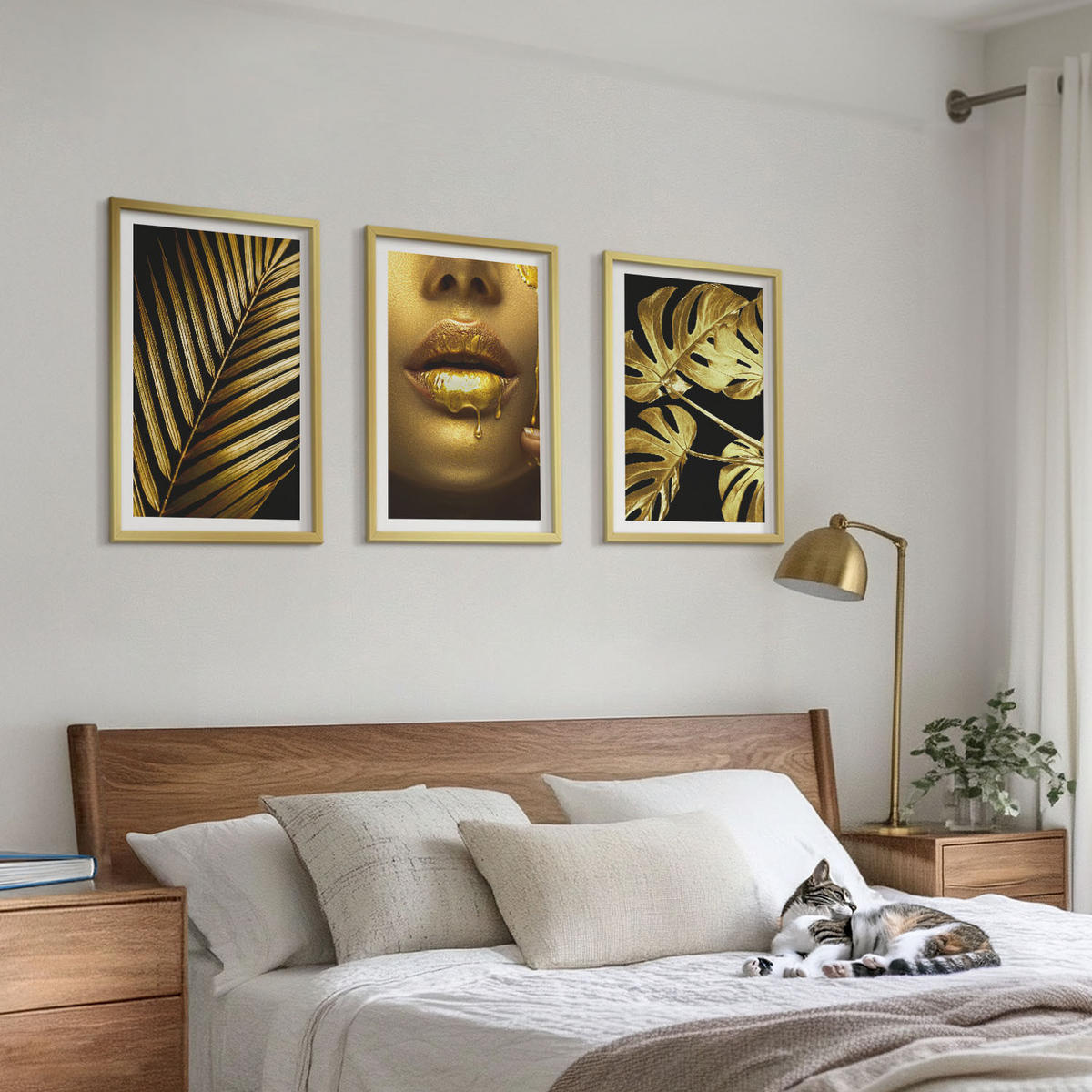 WANDBILDER 3er Set - 40x60 cm Goldrahmen - Mund einer Frau mit Monstera-Palme - Goldfarben, Kunststoff (40/60cm) - ArtPrintCave