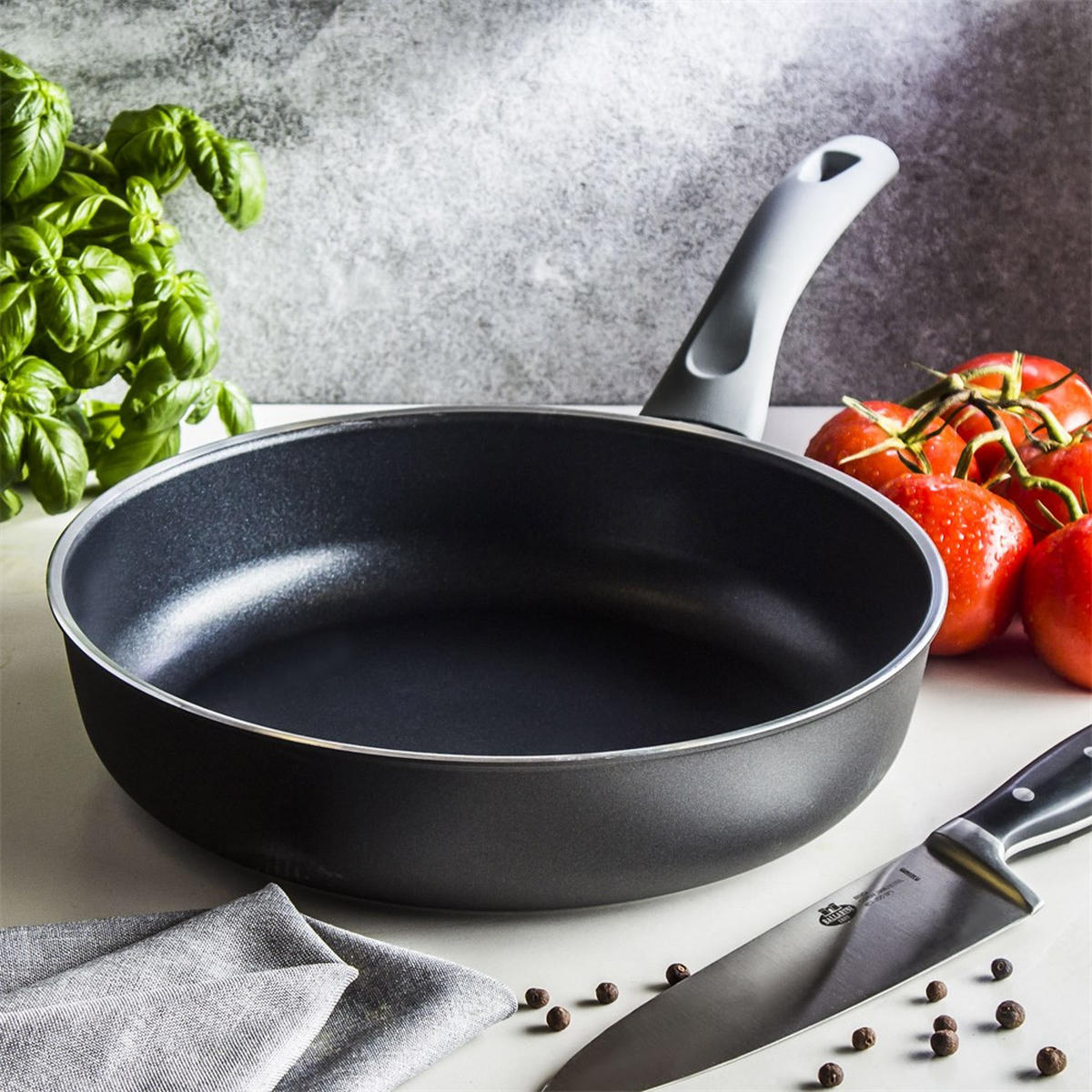 PFANNE Schwarz 45/29/12 cm 750030540 - Schwarz, Metall (28cm) - Ballarini