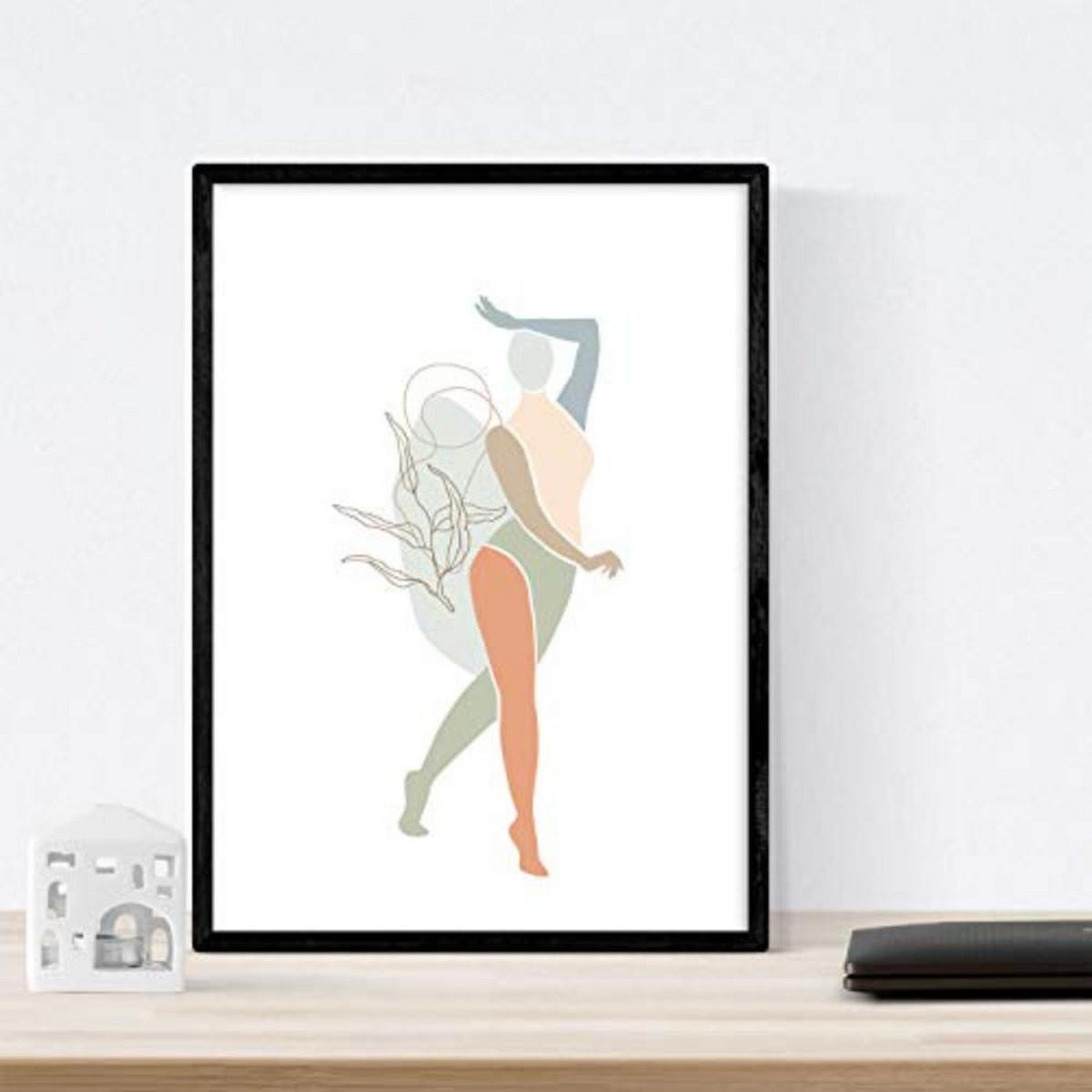 POSTER Set mit 4 Töne und Pastell weibliche Figuren Blumenmischung A4 Schwarzer Rahmen - Schwarz, Papier (29.7/3cm) - Nacnic