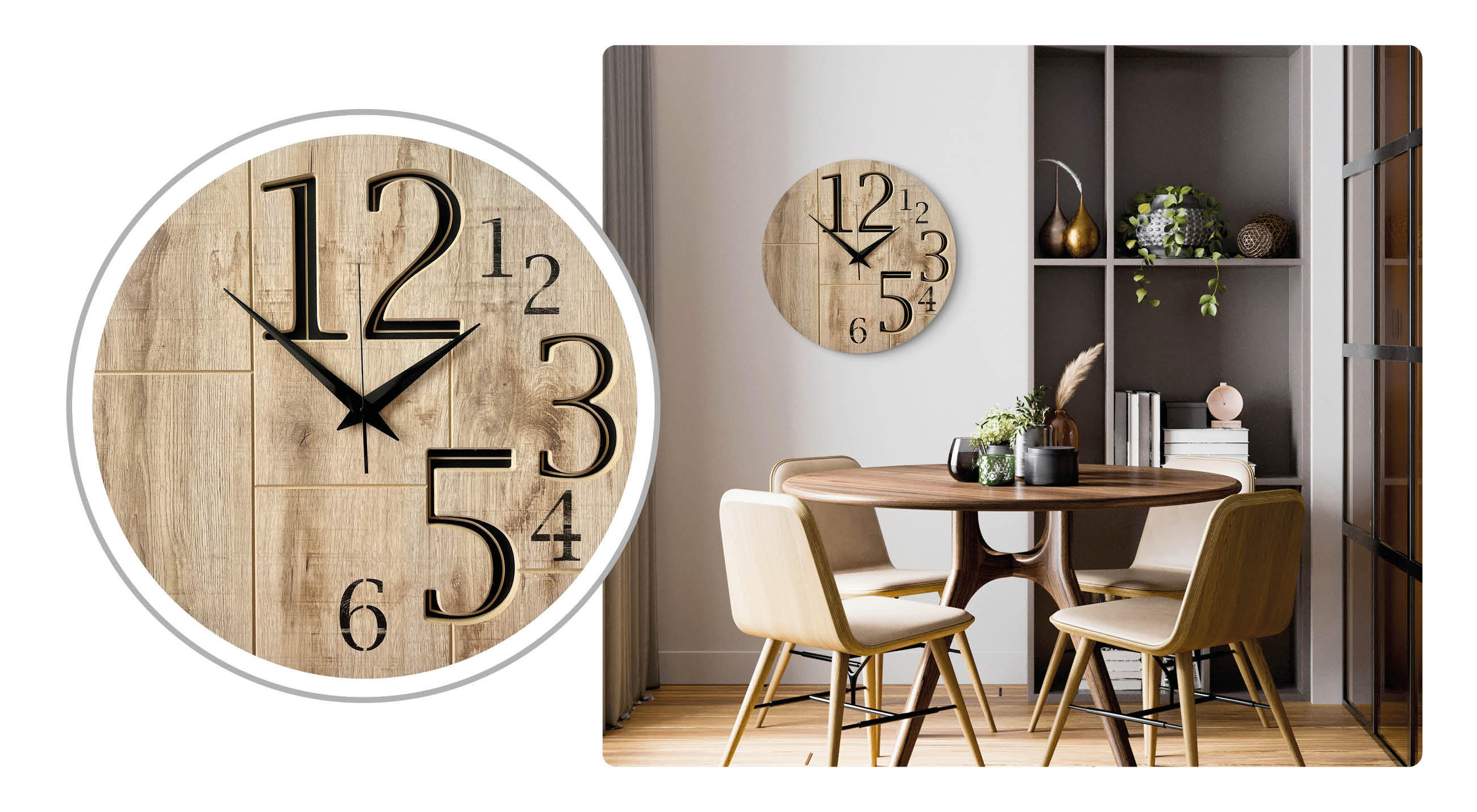 Runde Wanduhr mit großen schwarzen Zahlen auf Holzoptik neben einem Esszimmer mit rundem Holztisch und vier hellen Stühlen vor einer grauen Wand mit Regalfächern und Dekoration.