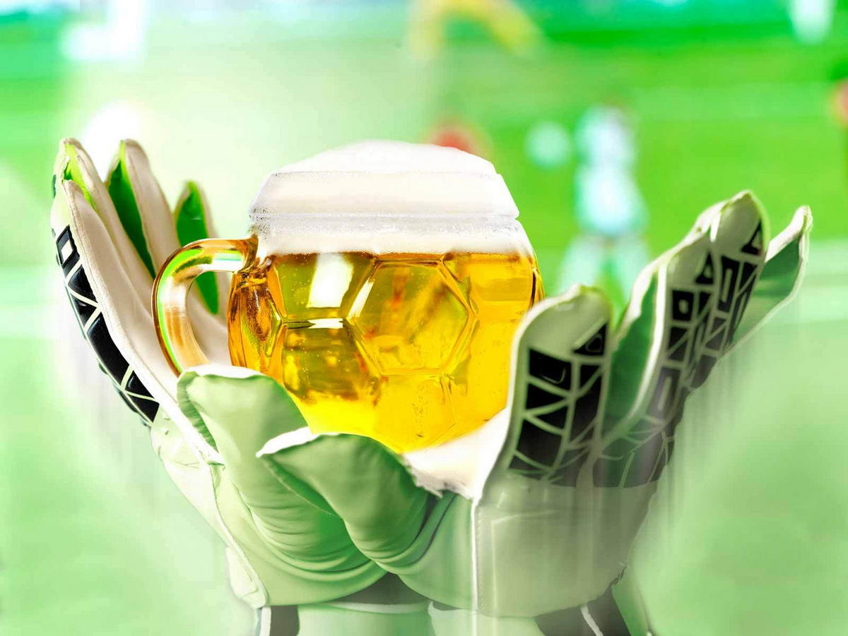 BIERKRÜGE Fußball transparent 400 ml 6er Set - Transparent, Glas (0.4L) - Stölzle Lausitz