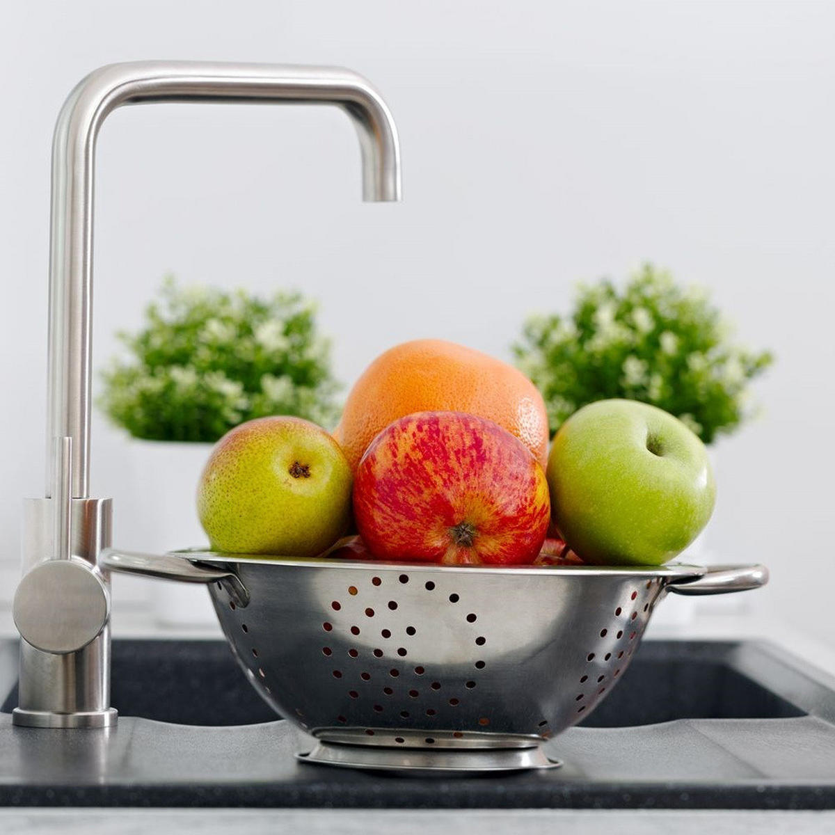 KÜCHENSIEB Silber 24 cm - Silberfarben, Metall (24cm) - Orion 