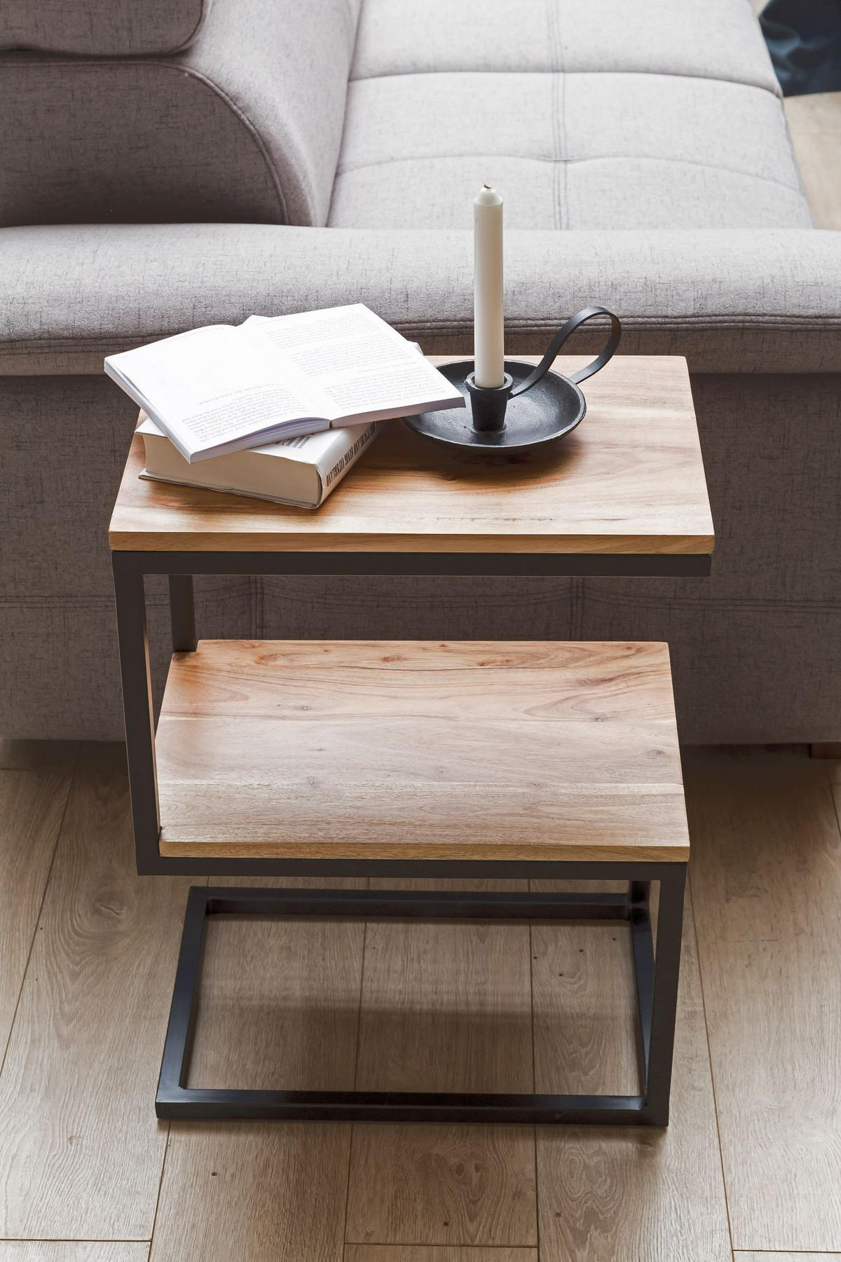 BEISTELLTISCH Massivholz Metall S-Form Landhausstil AKOLA, Akazie 30x45x60 cm - Schwarz/Akaziefarben, Holz/Metall (45/30/60cm) - KADIMA DESIGN