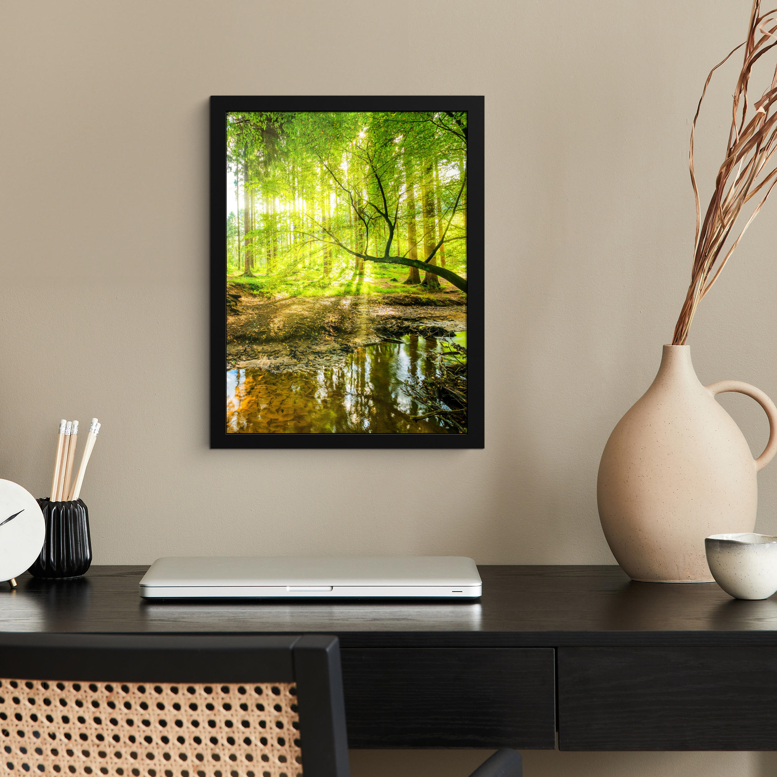 GERAHMTES BILD Wald - Landschaft - Wasser - Bäume - Sonne - Grün - Natur 30x40 cm - Grün, Papier (30/40cm) - MuchoWow