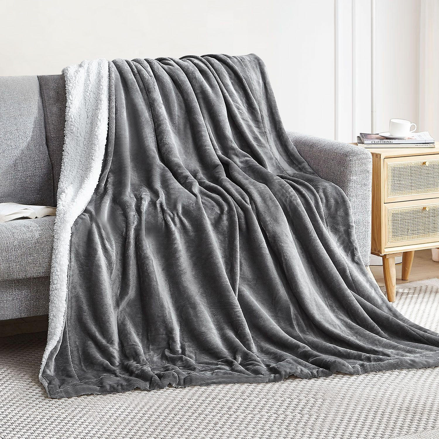 FLEECEDECKE Kuscheldecke 150x200 cm dunkelgrau - Dunkelgrau, Textil (150/200cm) - Juskys