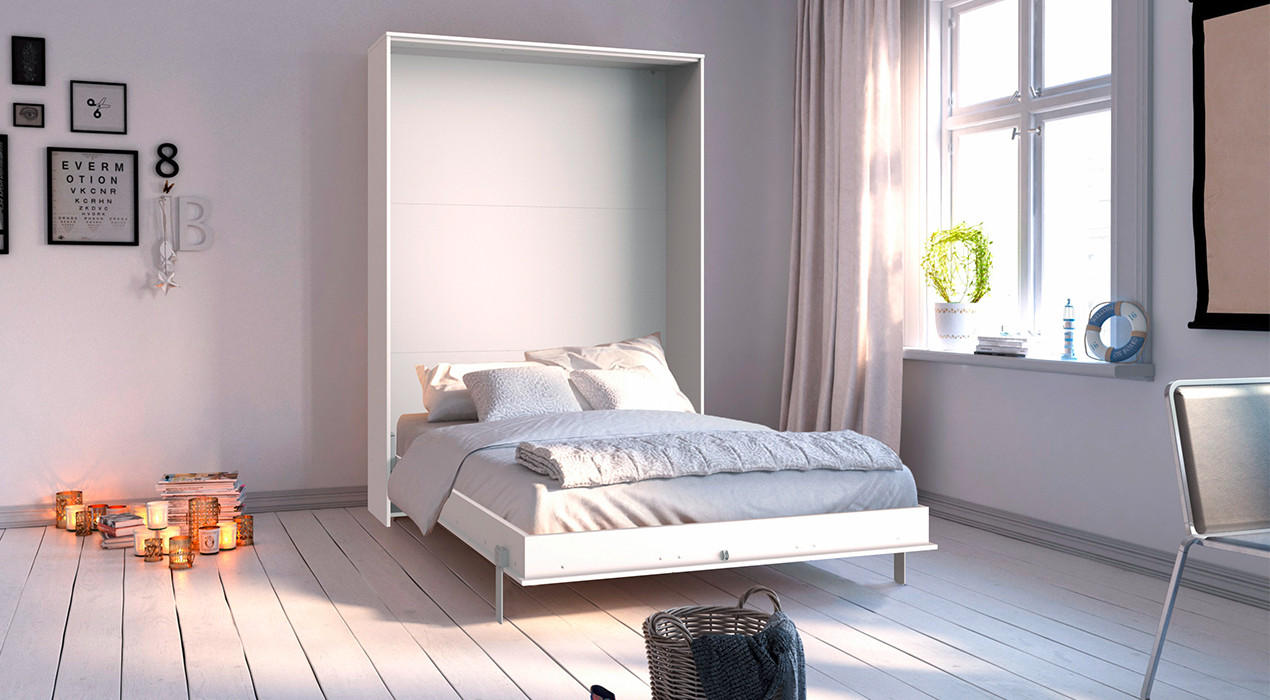 Modernes Gästezimmer, ausgestattet mit einem Bett und einem Stuhl, ideal für Erholung und Entspannung