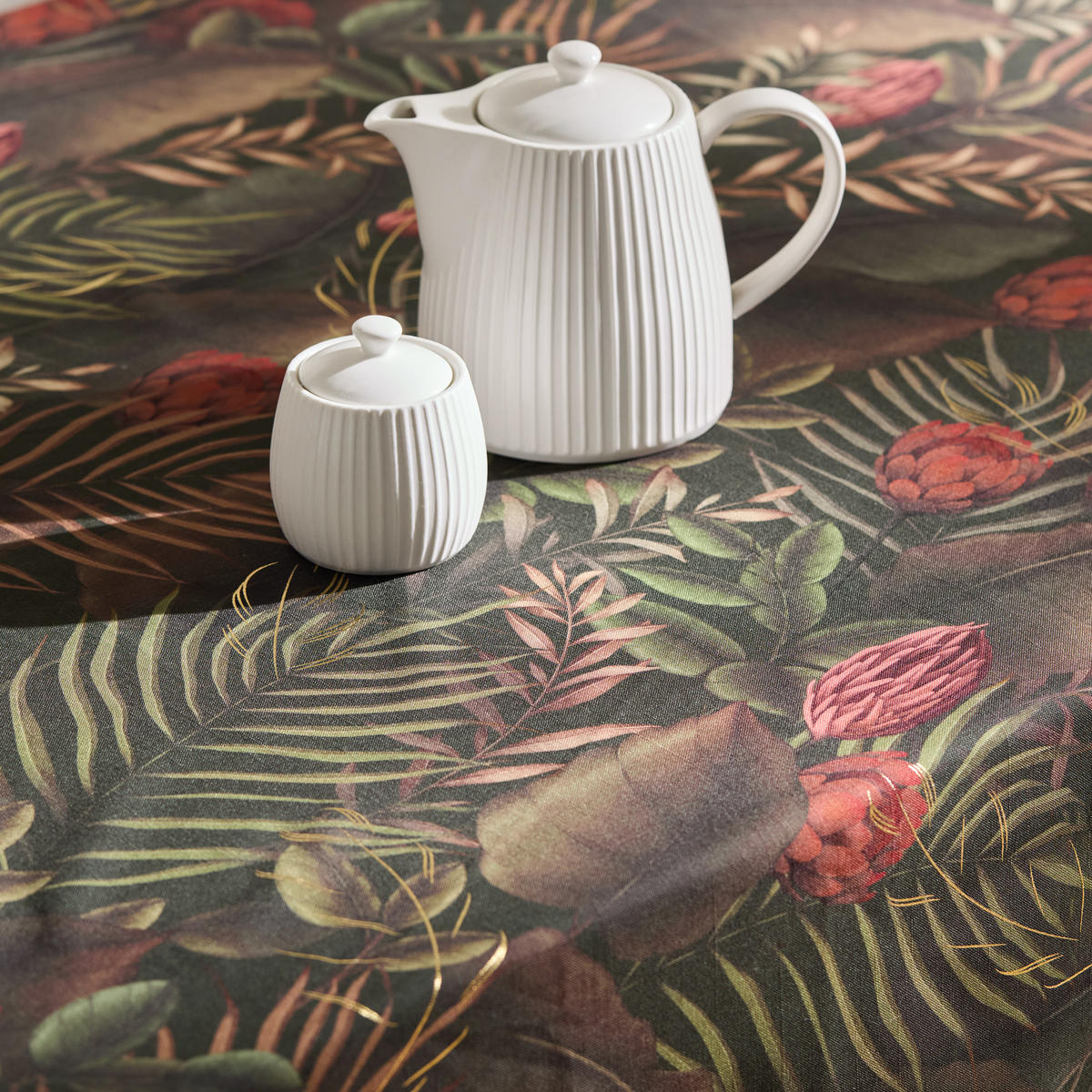 TISCHDECKE Tropini - Dunkelgrün, Textil (220/150/1cm) - home&you